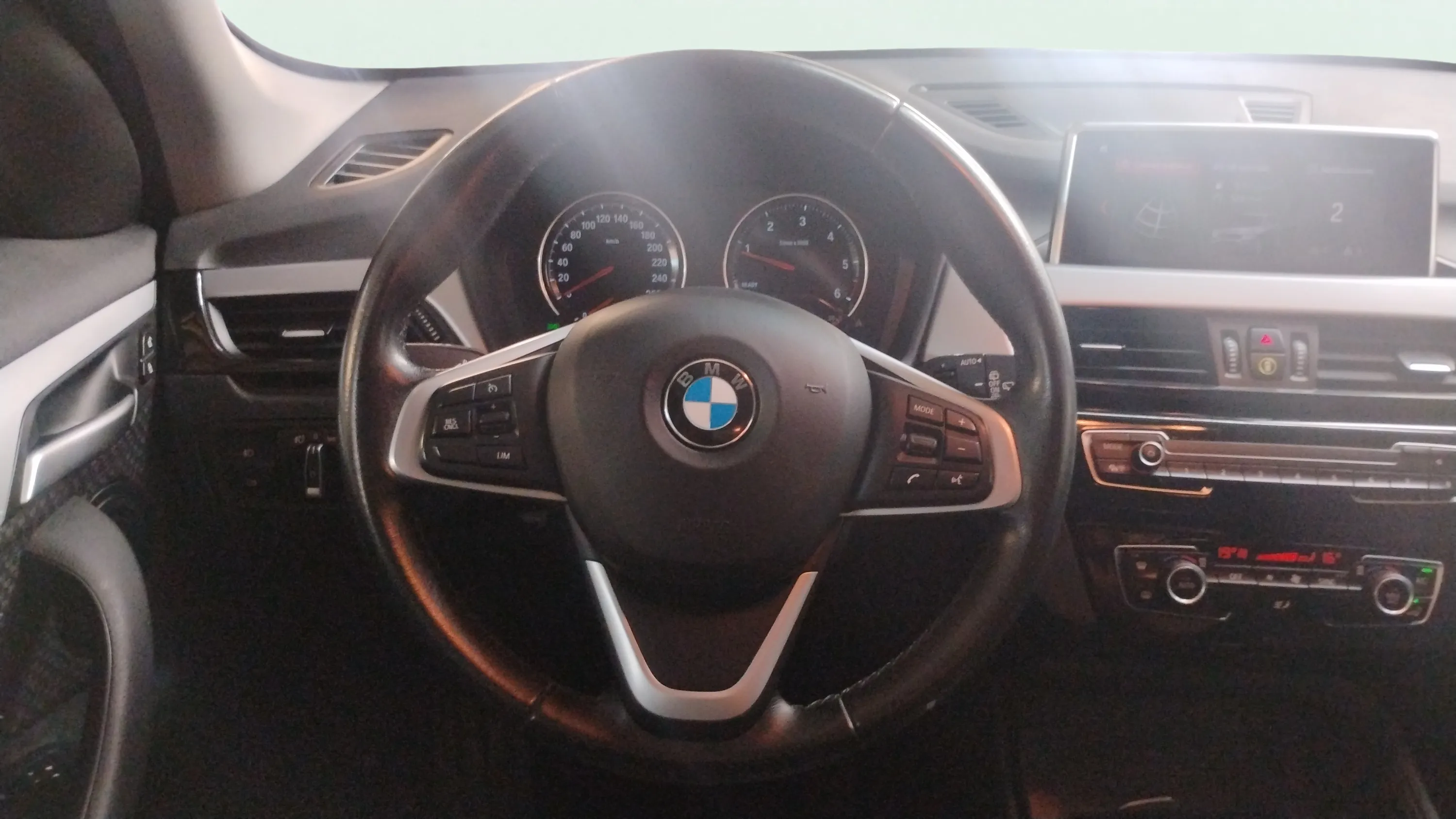 BMW X1 sDrive18dA Corporate - foto 8