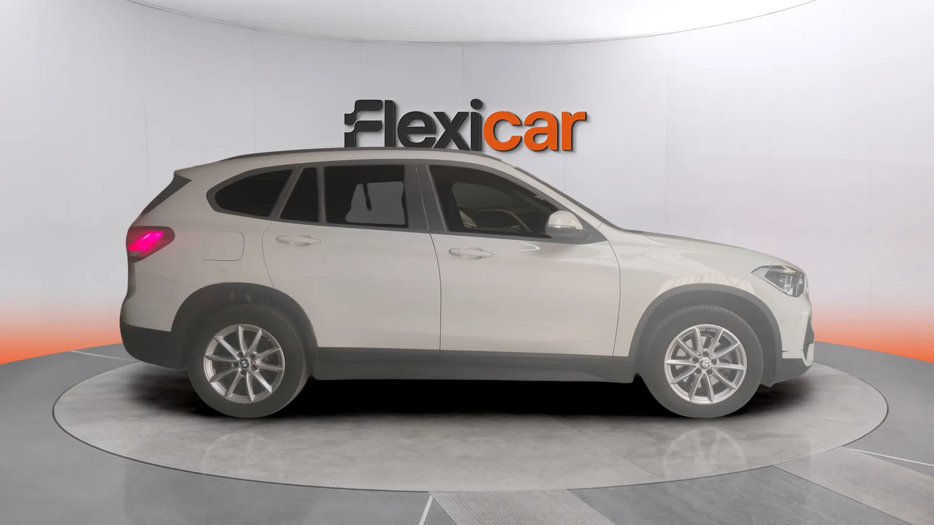 BMW X1 sDrive18dA Corporate - foto 3
