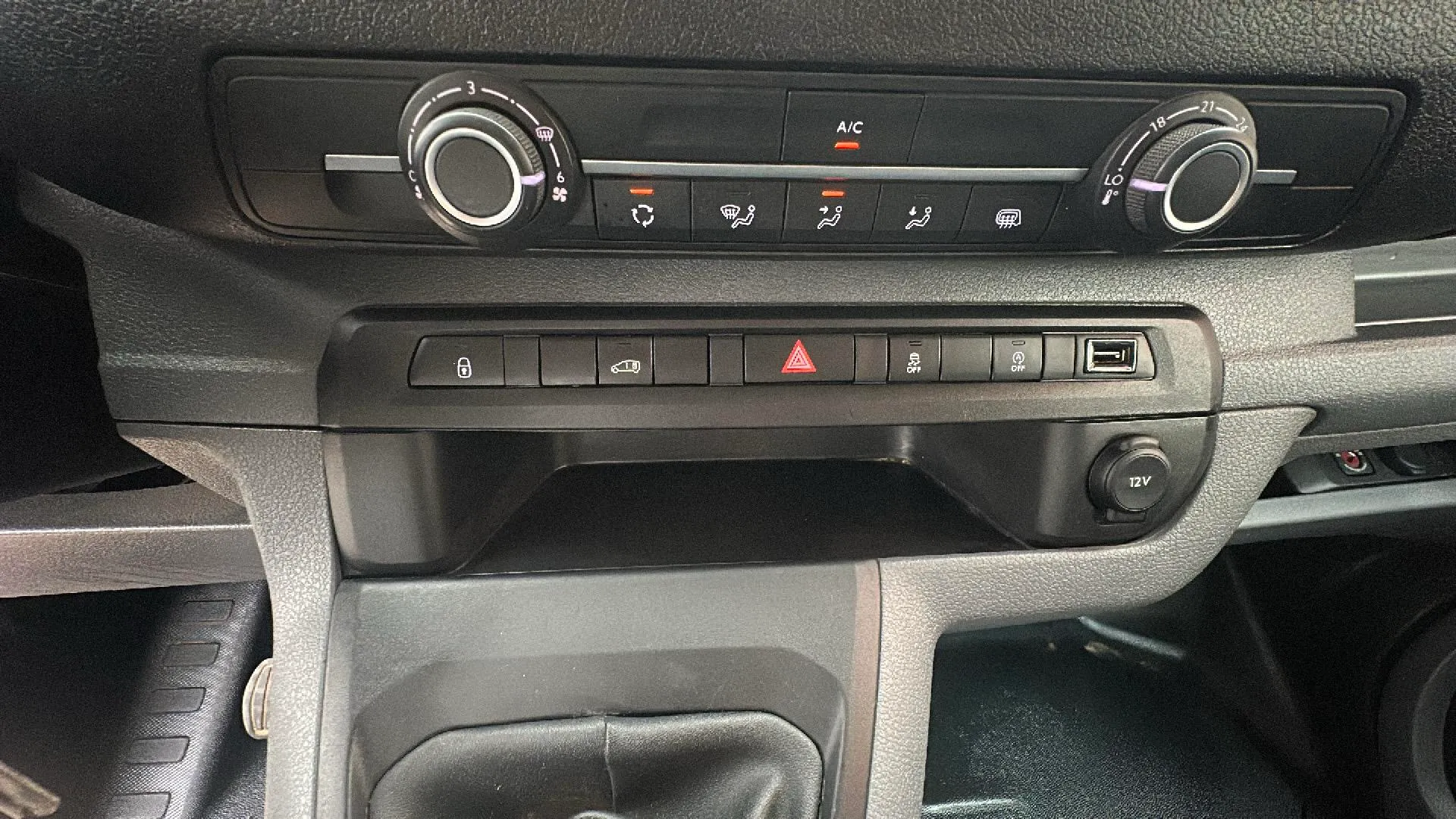 Peugeot Expert Furgón Premium 2.0 BlueHDi 120 Compact - foto 14