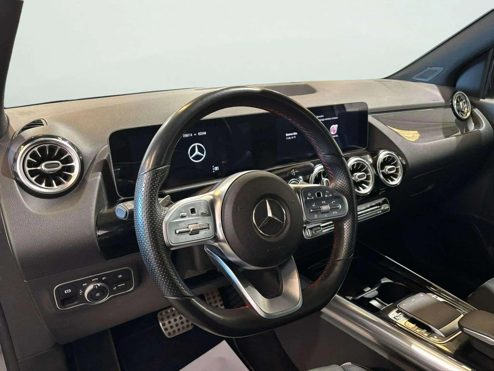 Mercedes-Benz Clase B B 200 d - foto 7