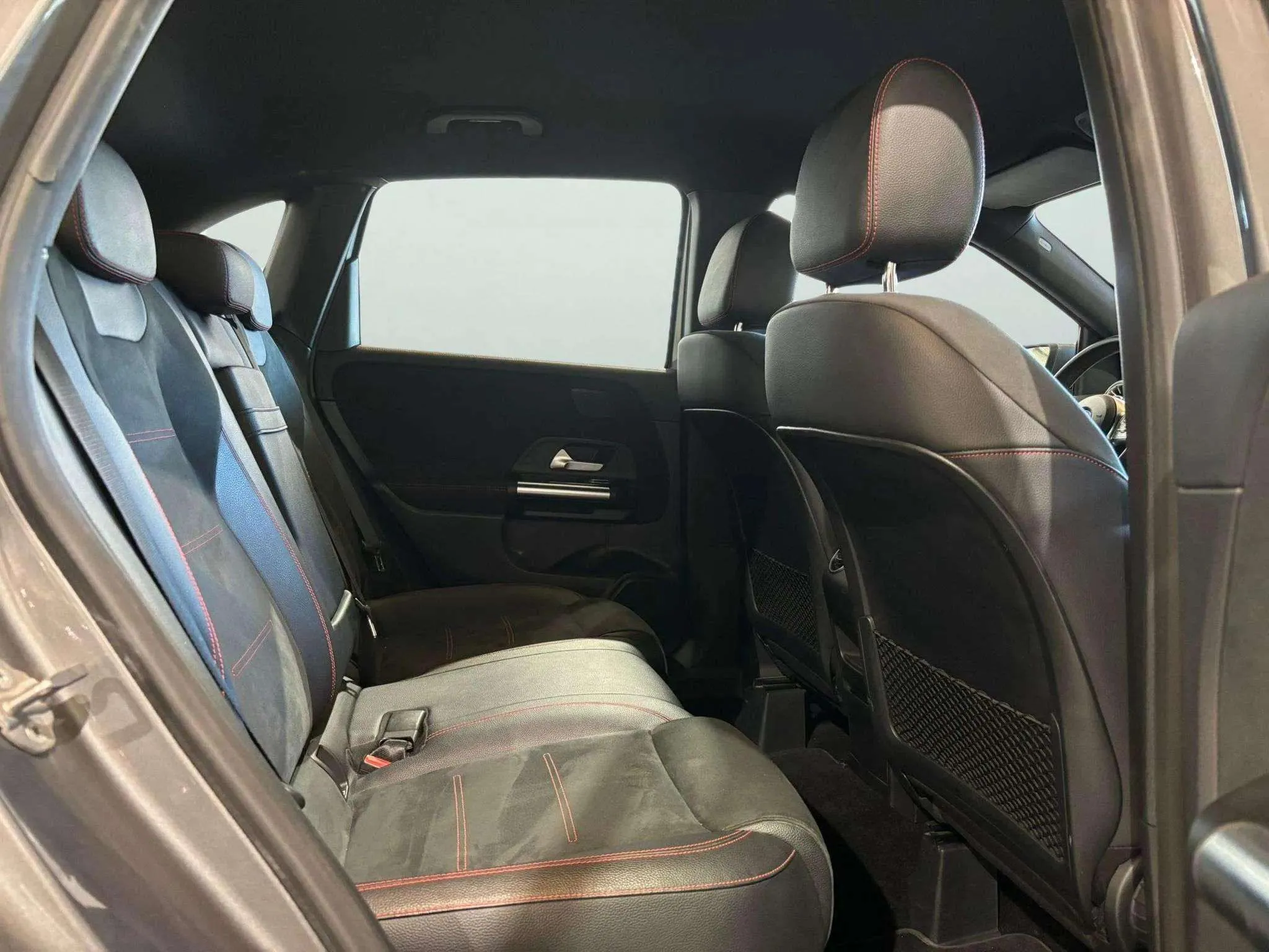Mercedes-Benz Clase B B 200 d - foto 13