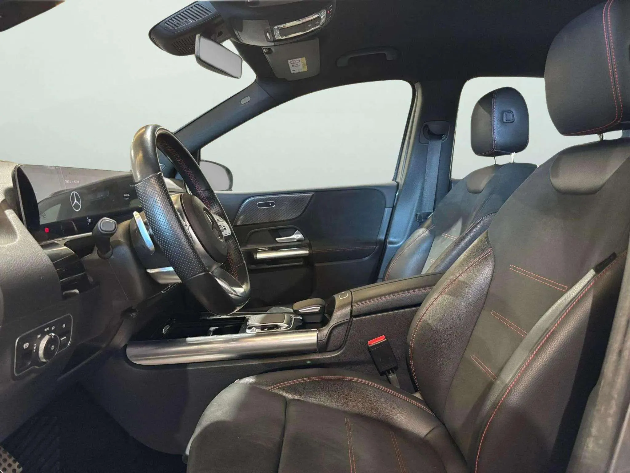 Mercedes-Benz Clase B B 200 d - foto 9