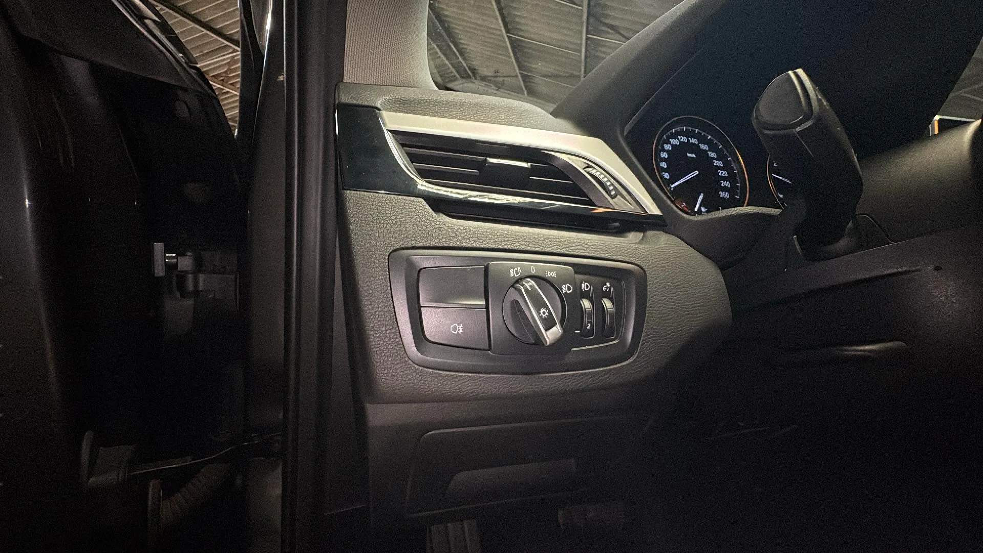 BMW X1 sDrive18i - foto 13