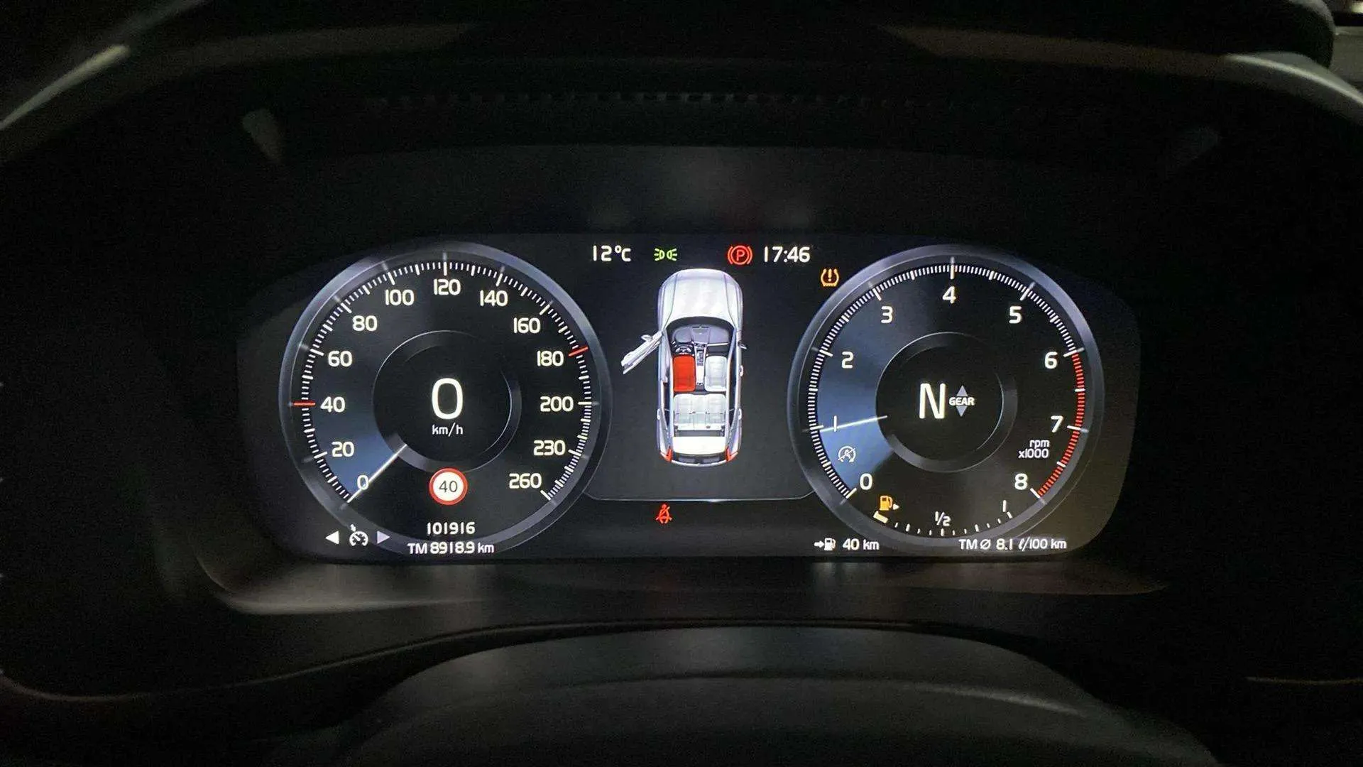 Volvo XC40 1.5 T2 Momentum - foto 6