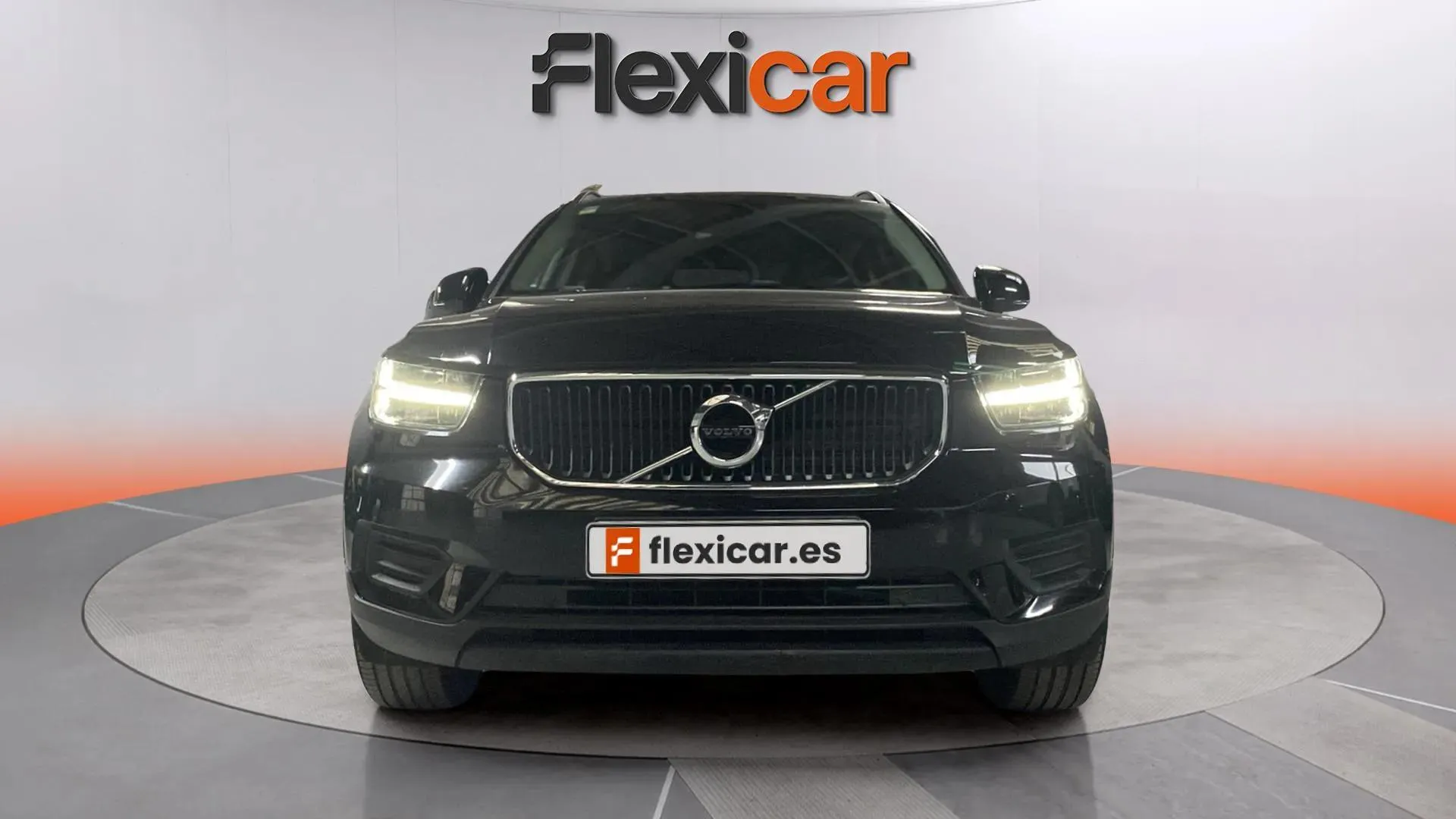 Volvo XC40 1.5 T2 Momentum - foto 2