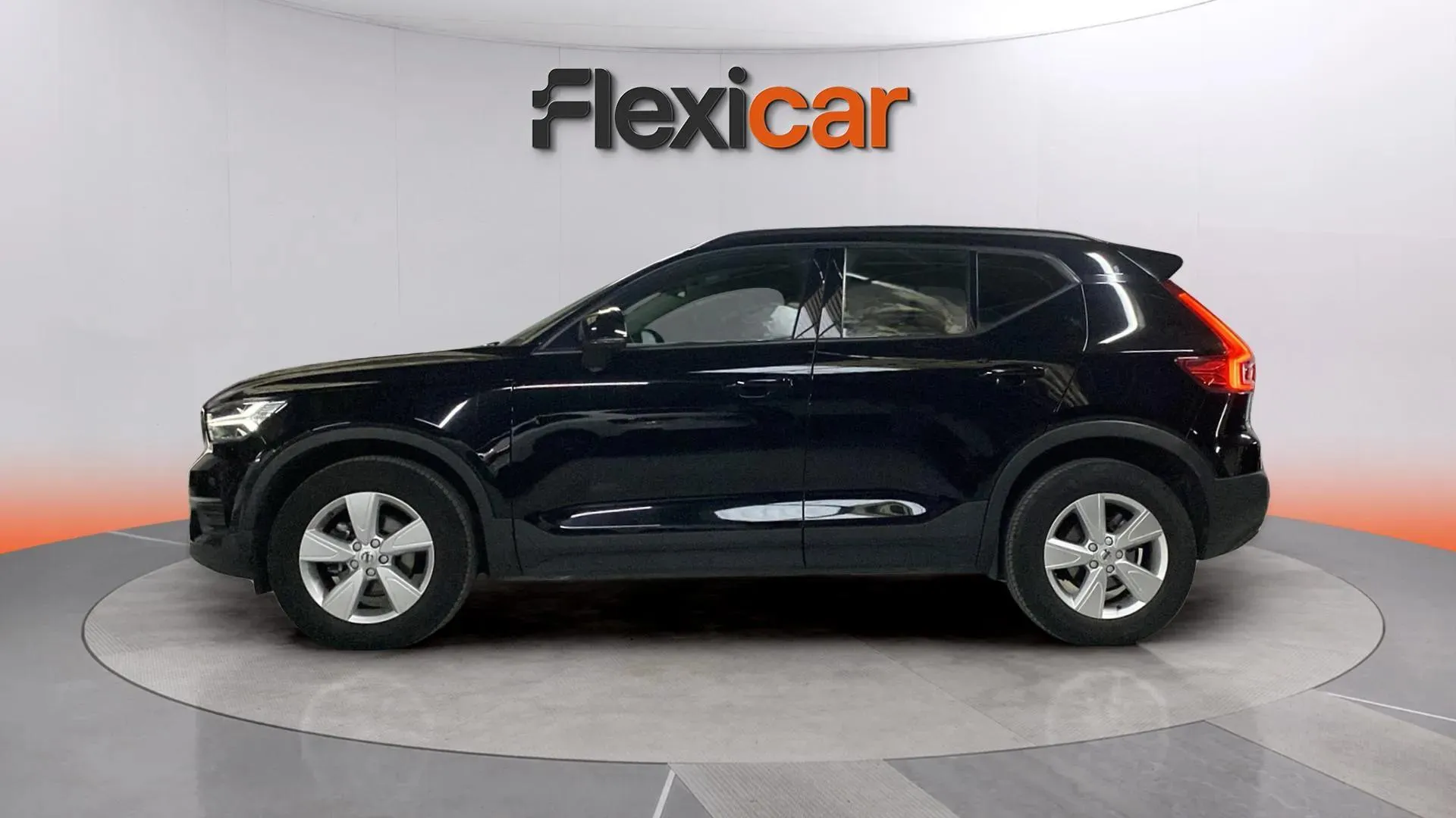 Volvo XC40 1.5 T2 Momentum - foto 5