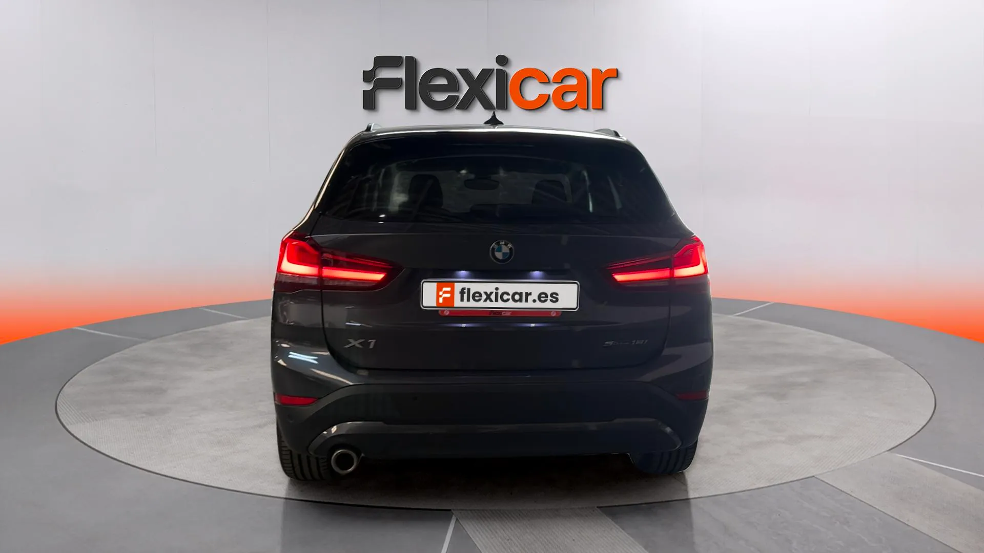BMW X1 sDrive18i - foto 8
