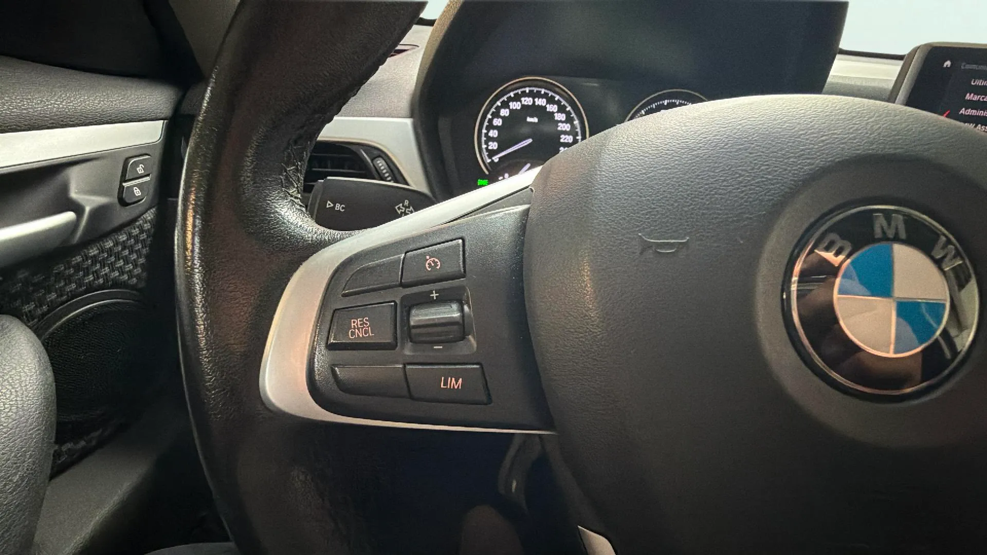 BMW X1 sDrive18i - foto 13