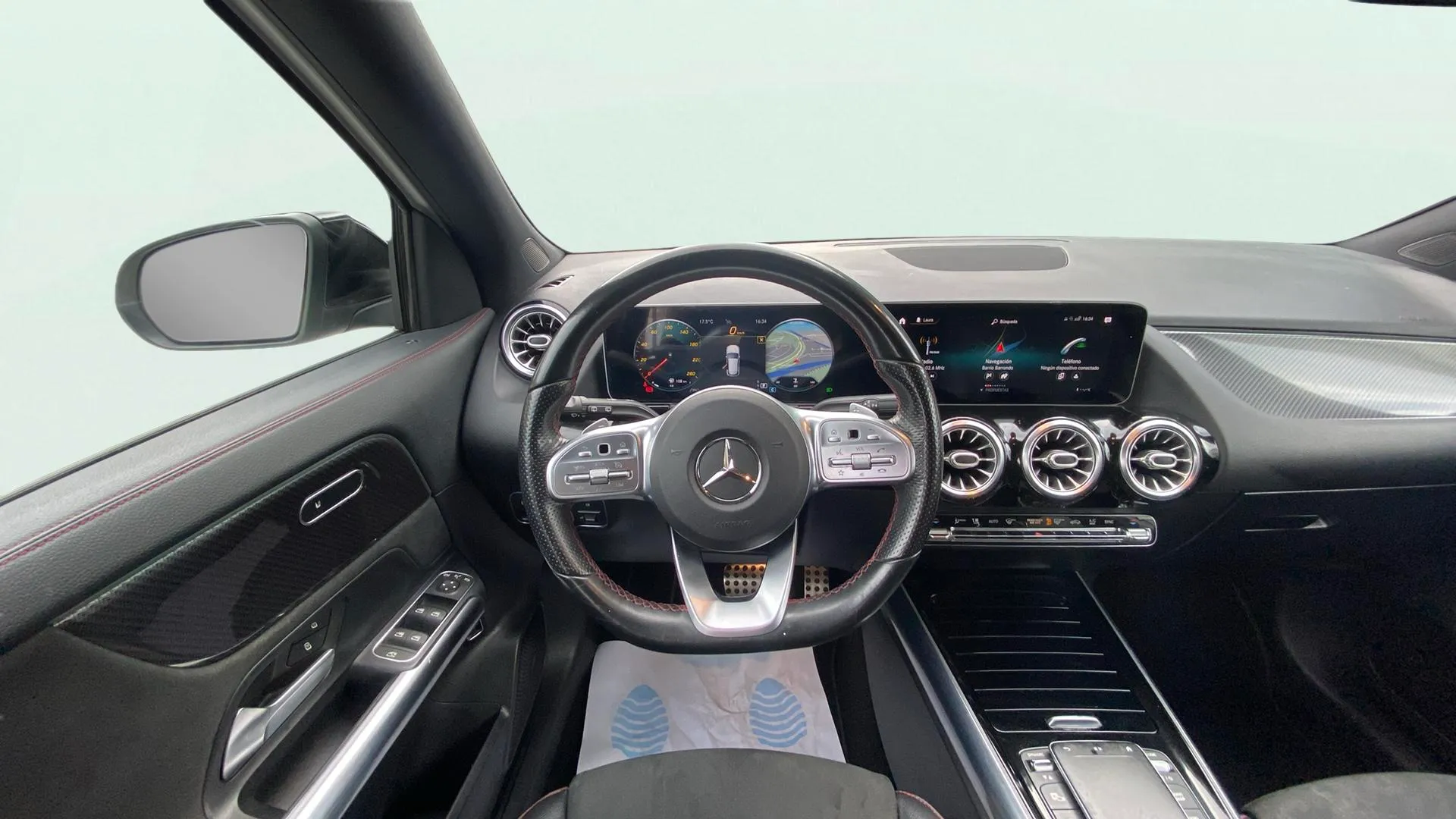 Mercedes-Benz GLA 200 D - foto 14