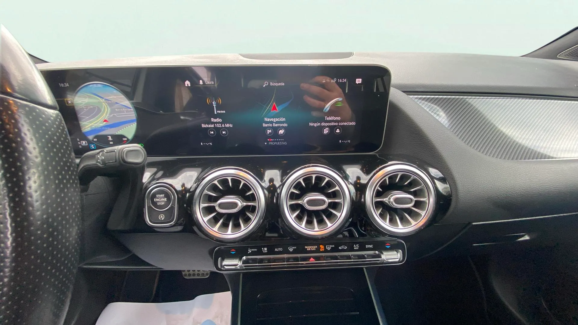 Mercedes-Benz GLA 200 D - foto 19