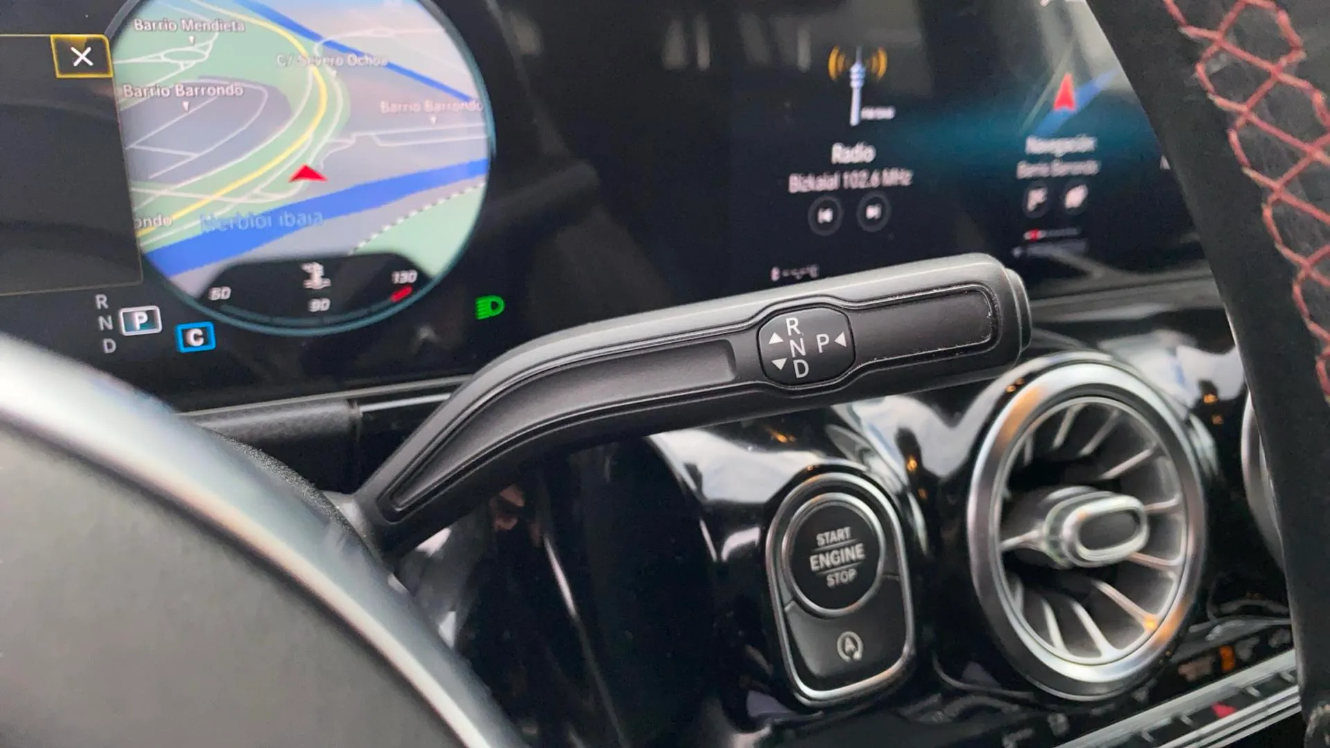 Mercedes-Benz GLA 200 D - foto 16