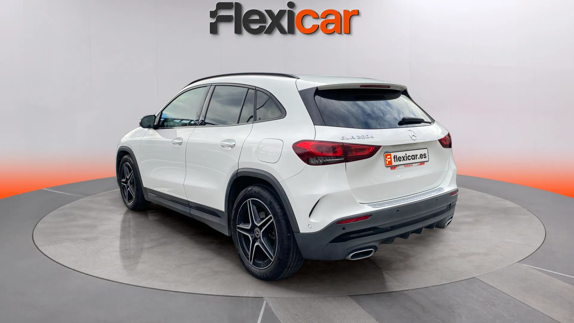 Mercedes-Benz GLA 200 D - foto 5