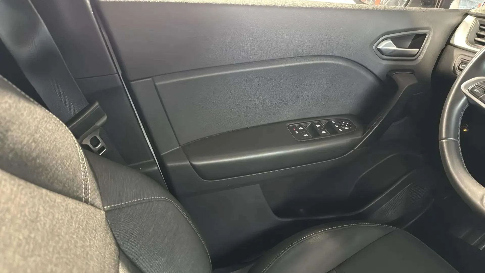 Renault Captur Intens TCe GLP - foto 17