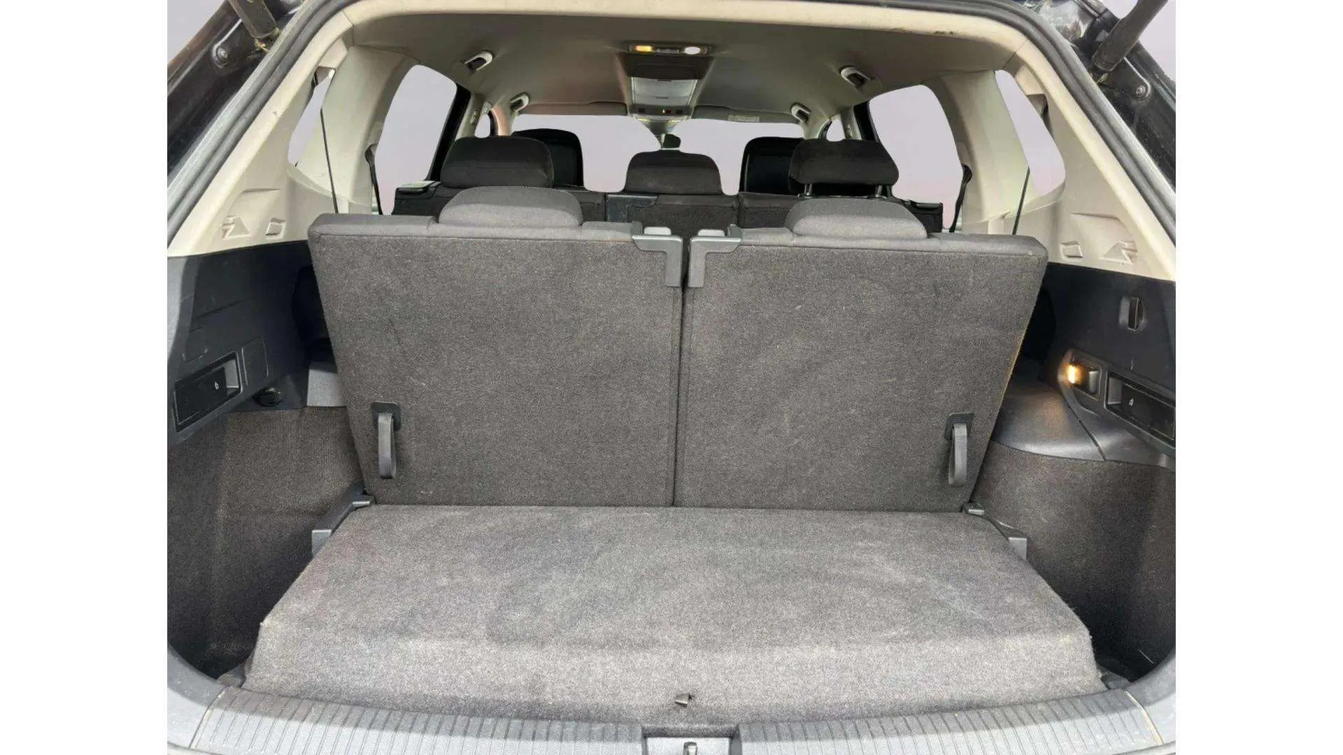 Volkswagen Tiguan Allspace R-Line 2.0 TDI DSG 4Motion - foto 16