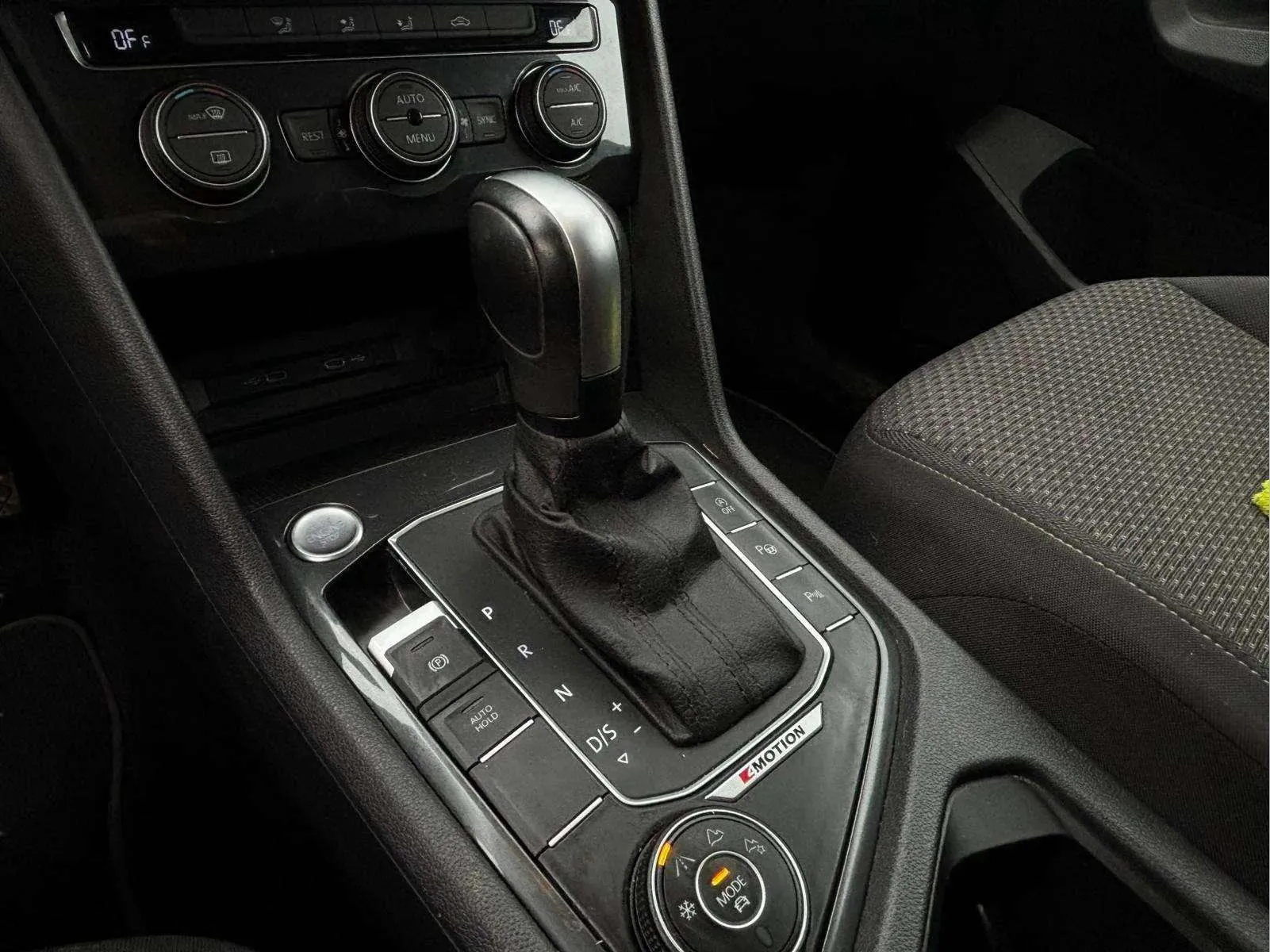 Volkswagen Tiguan Allspace R-Line 2.0 TDI DSG 4Motion - foto 12