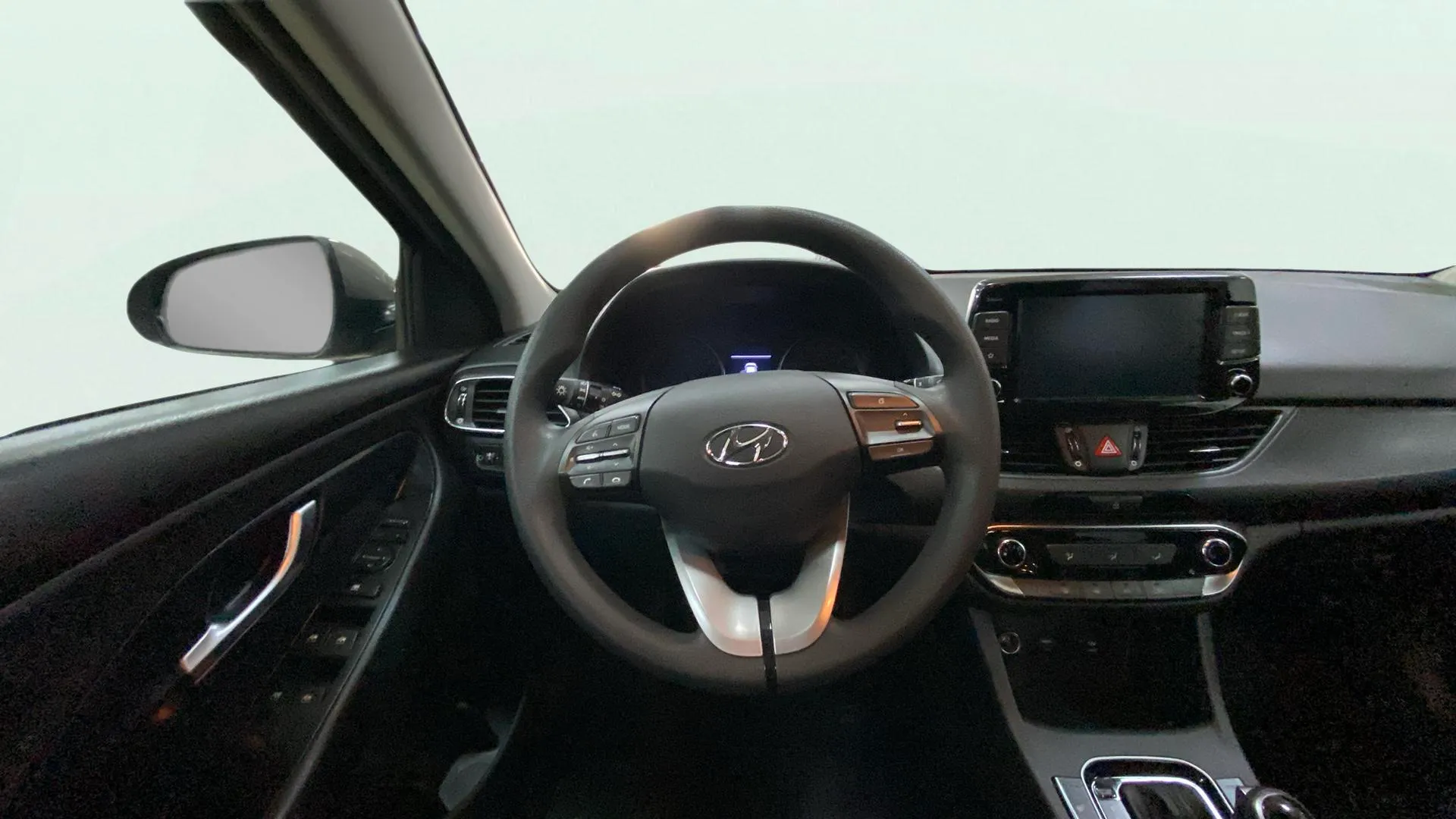 Hyundai i30 1.5 DPI Essence - foto 7