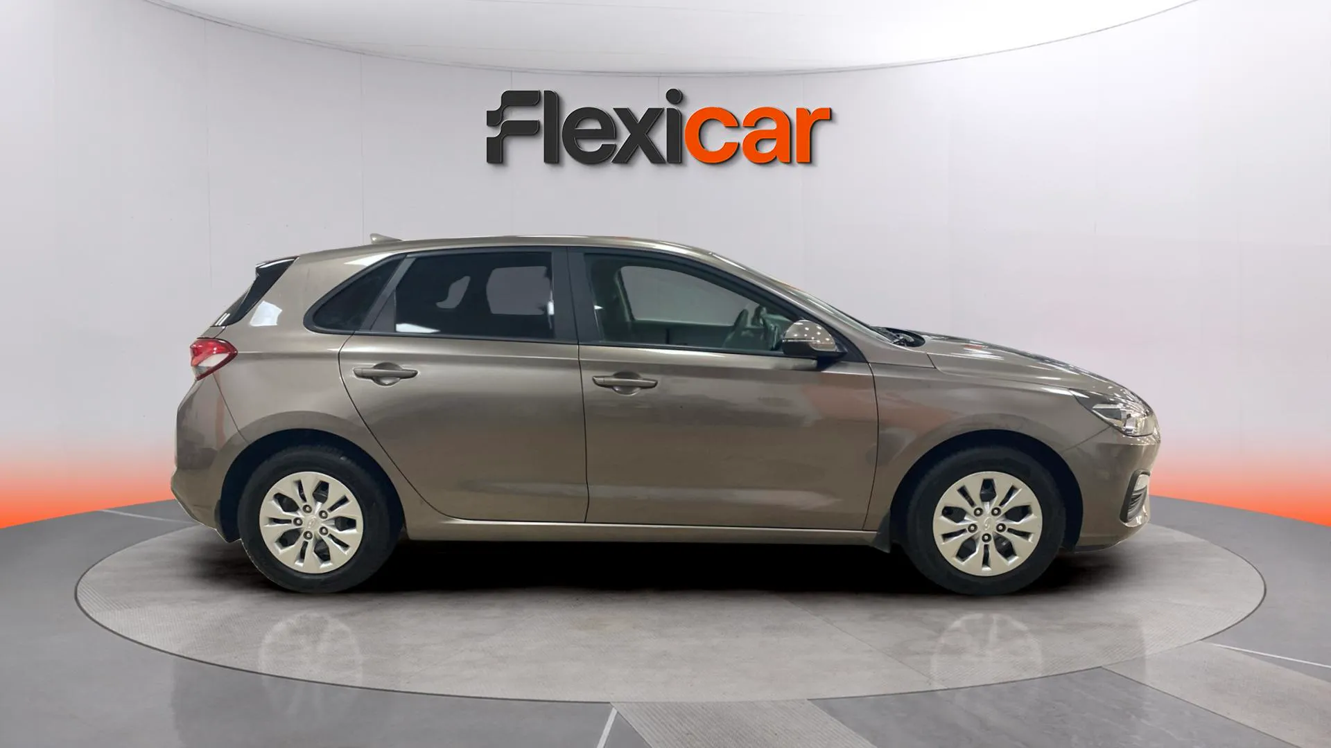 Hyundai i30 1.5 DPI Essence - foto 3