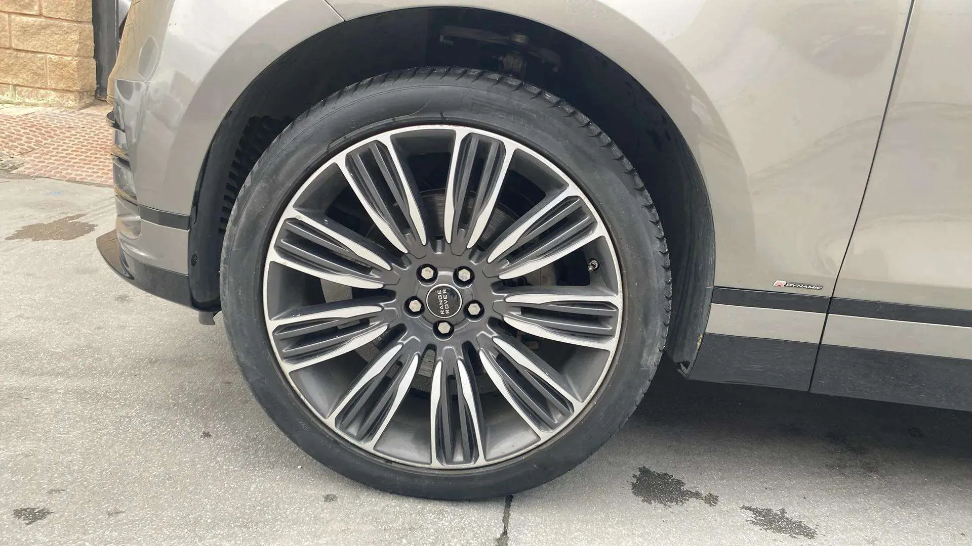 Land Rover Range Rover Velar 2.0D D240 R-Dynamic S 4WD - foto 9