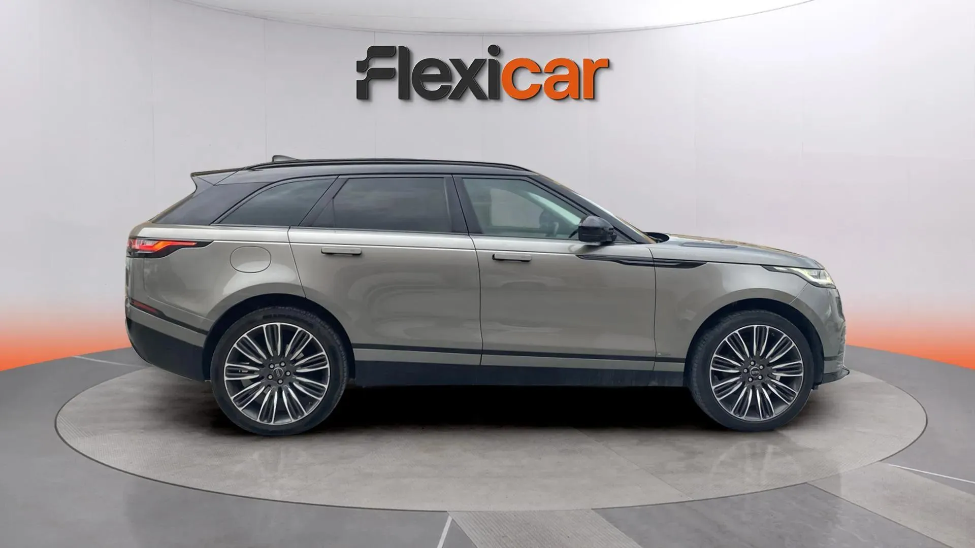 Land Rover Range Rover Velar 2.0D D240 R-Dynamic S 4WD - foto 4
