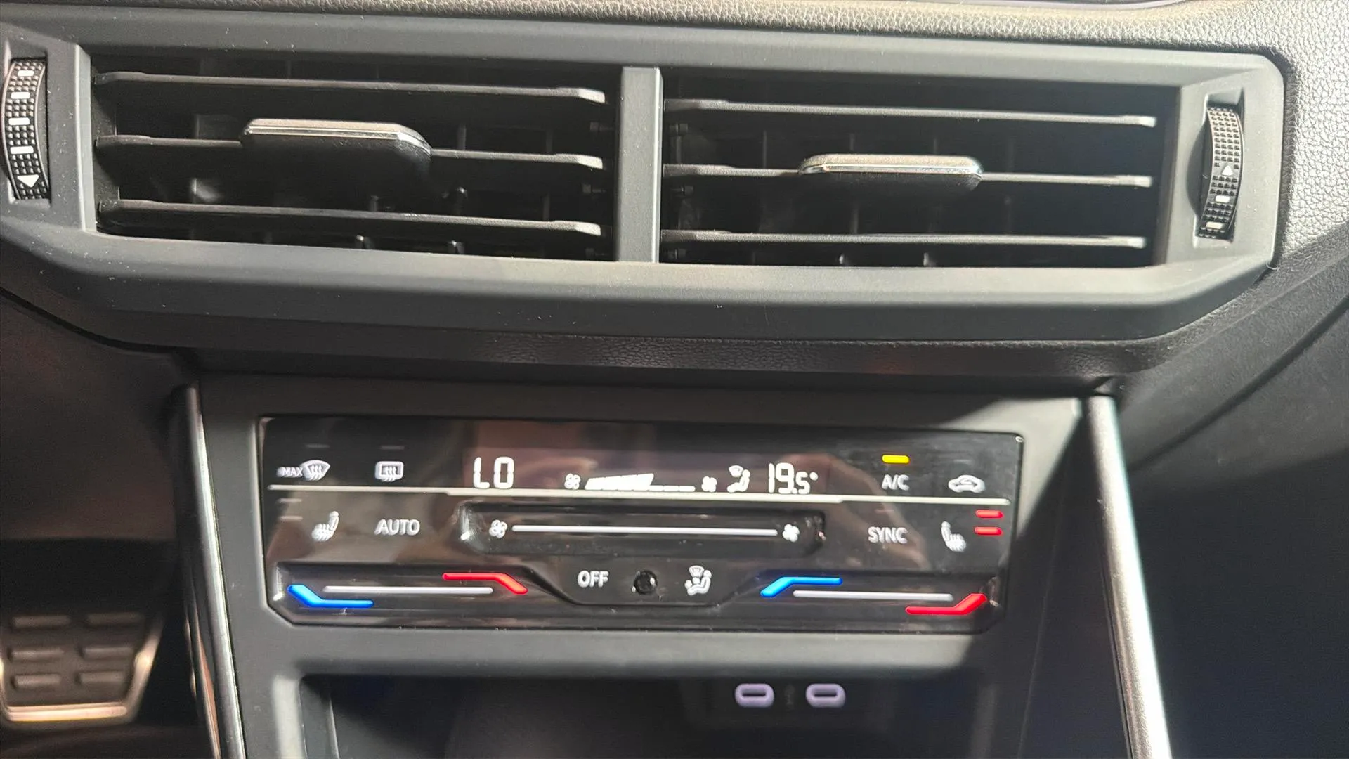 Volkswagen Polo GTI 2.0 TSI DSG - foto 18
