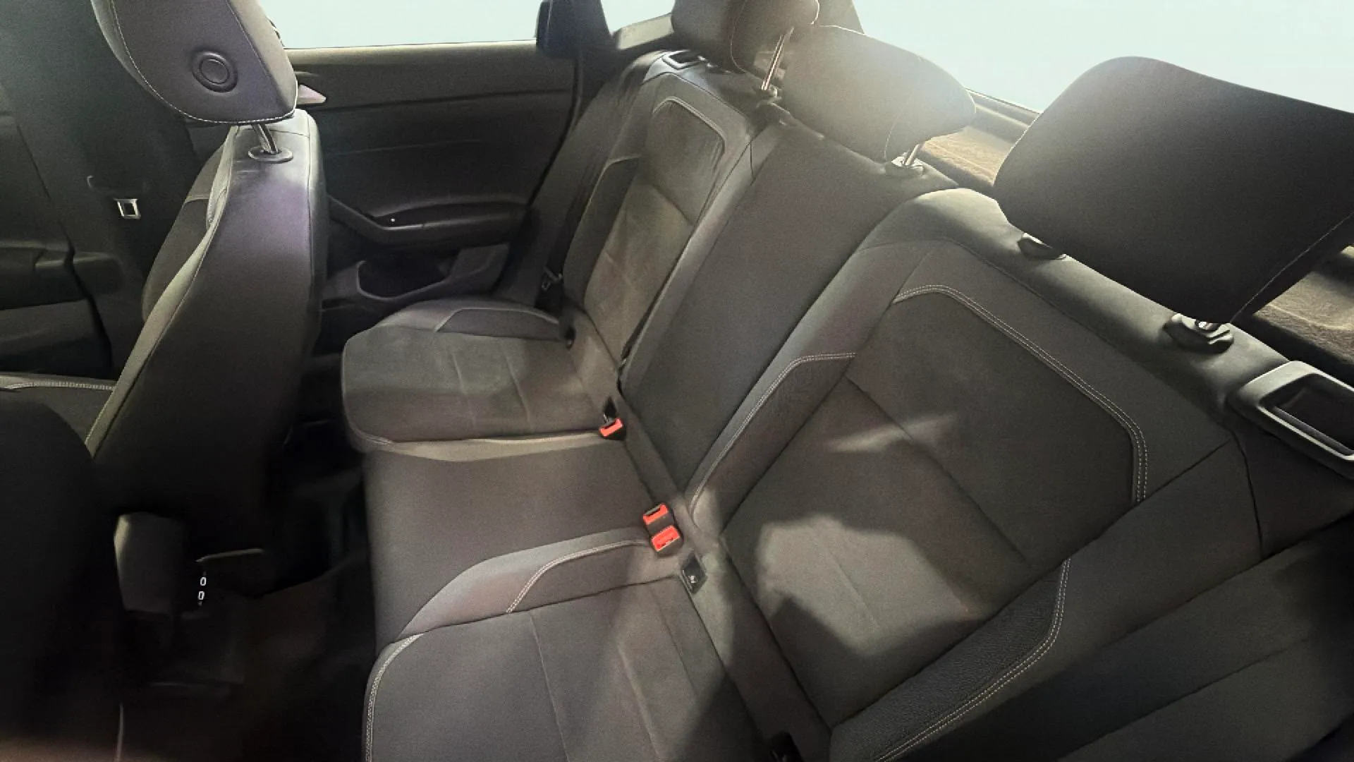 Volkswagen Polo GTI 2.0 TSI DSG - foto 23