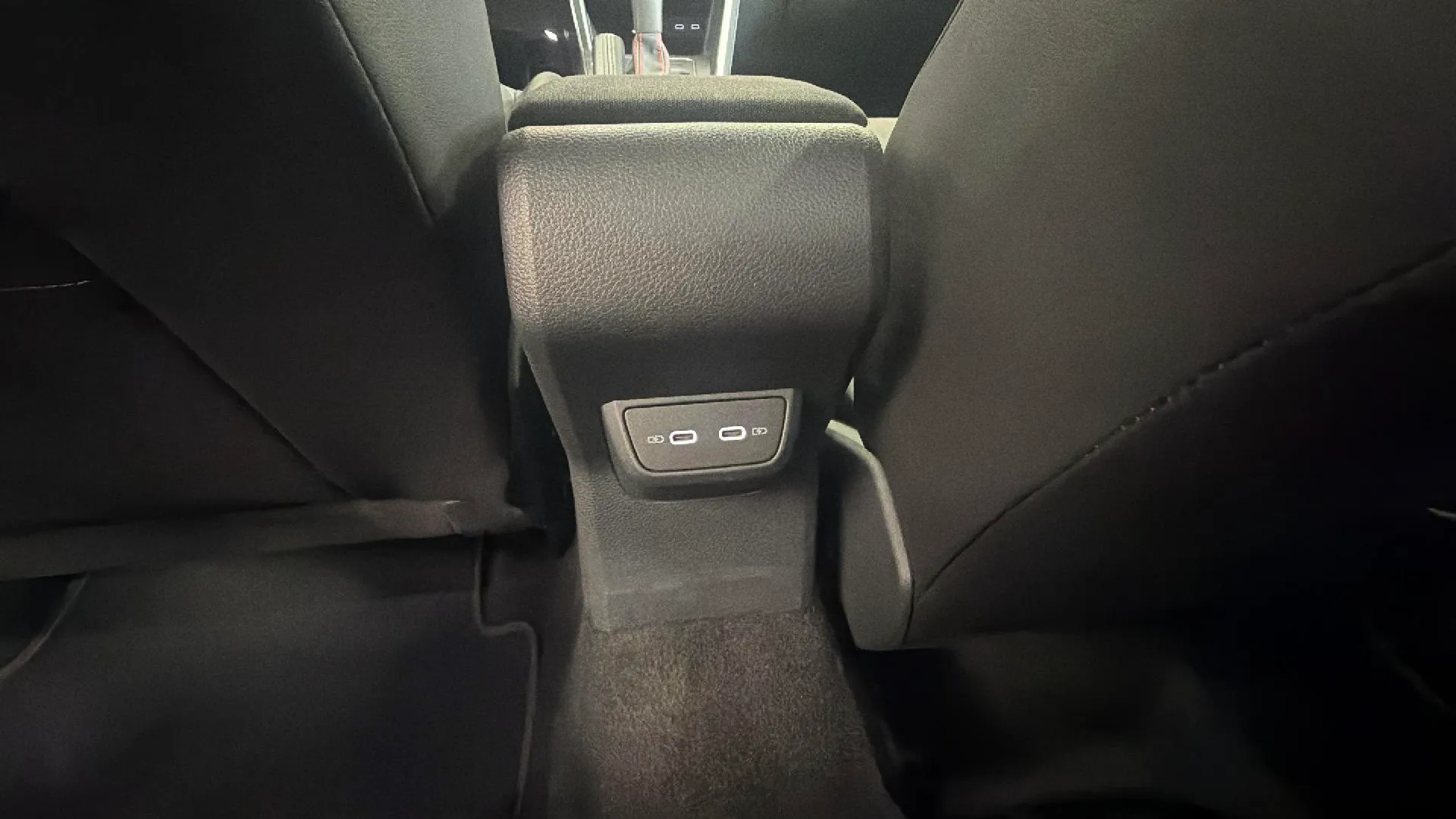 Volkswagen Polo GTI 2.0 TSI DSG - foto 22