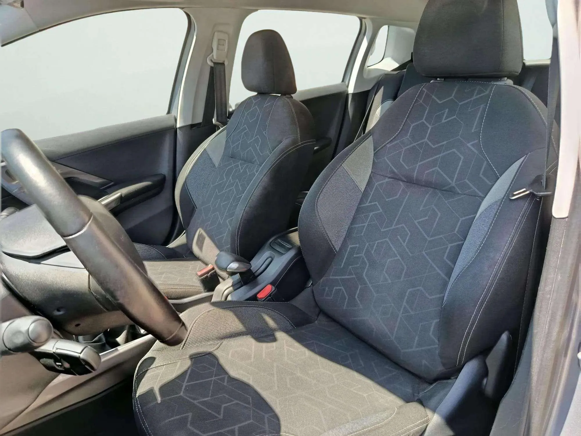 Peugeot 2008 Active 1.2L PureTech 110 - foto 12
