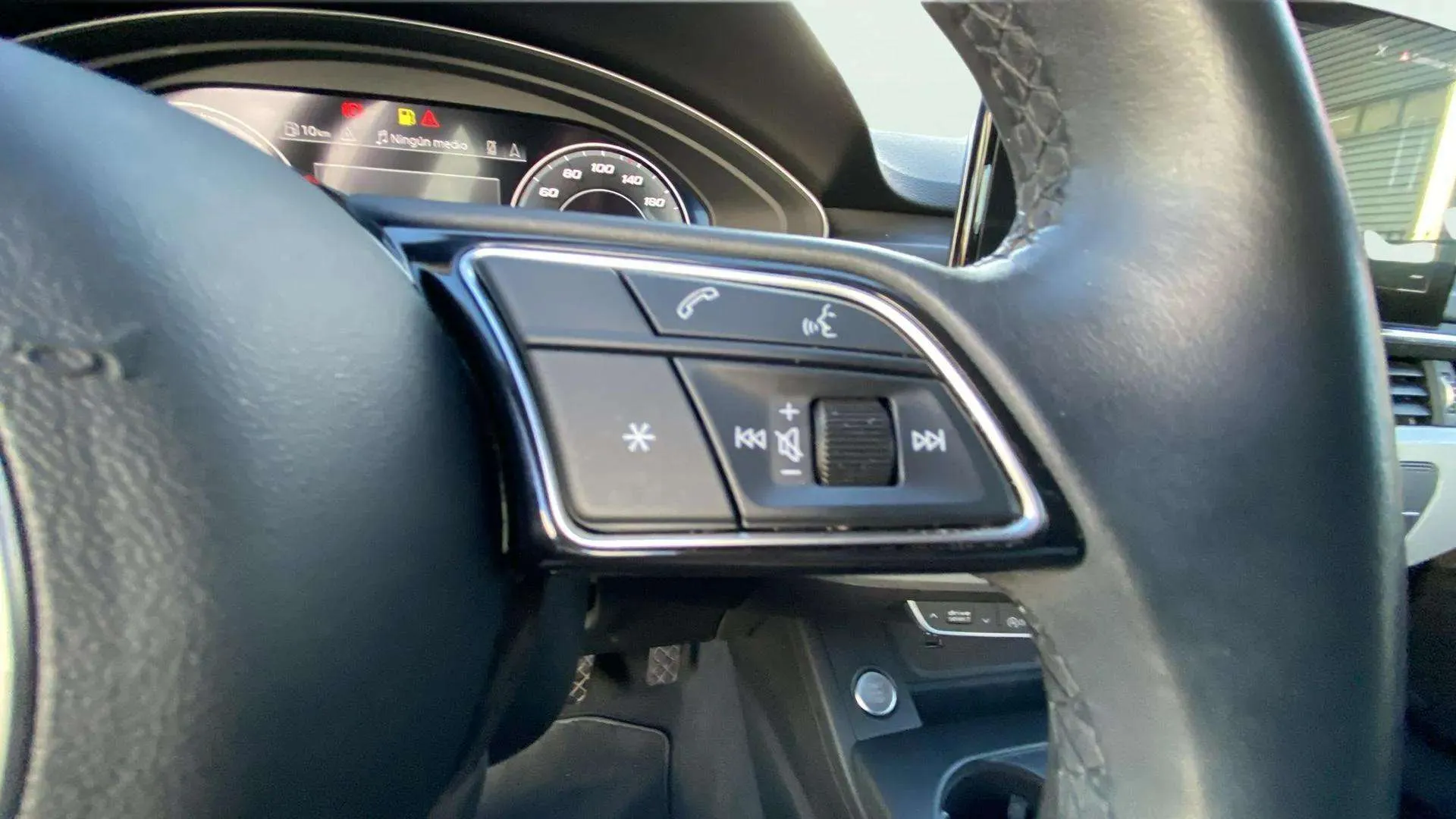 Audi A4 Advanced 30 TDI S tronic - foto 17