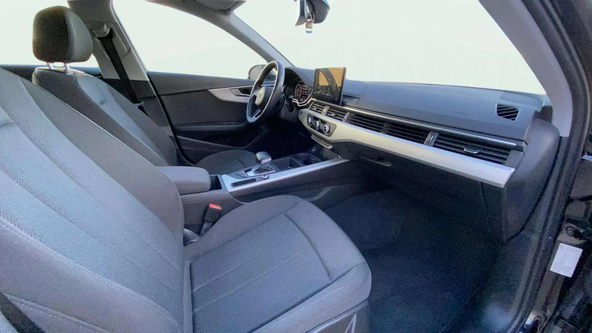 Audi A4 Advanced 30 TDI S tronic - foto 10