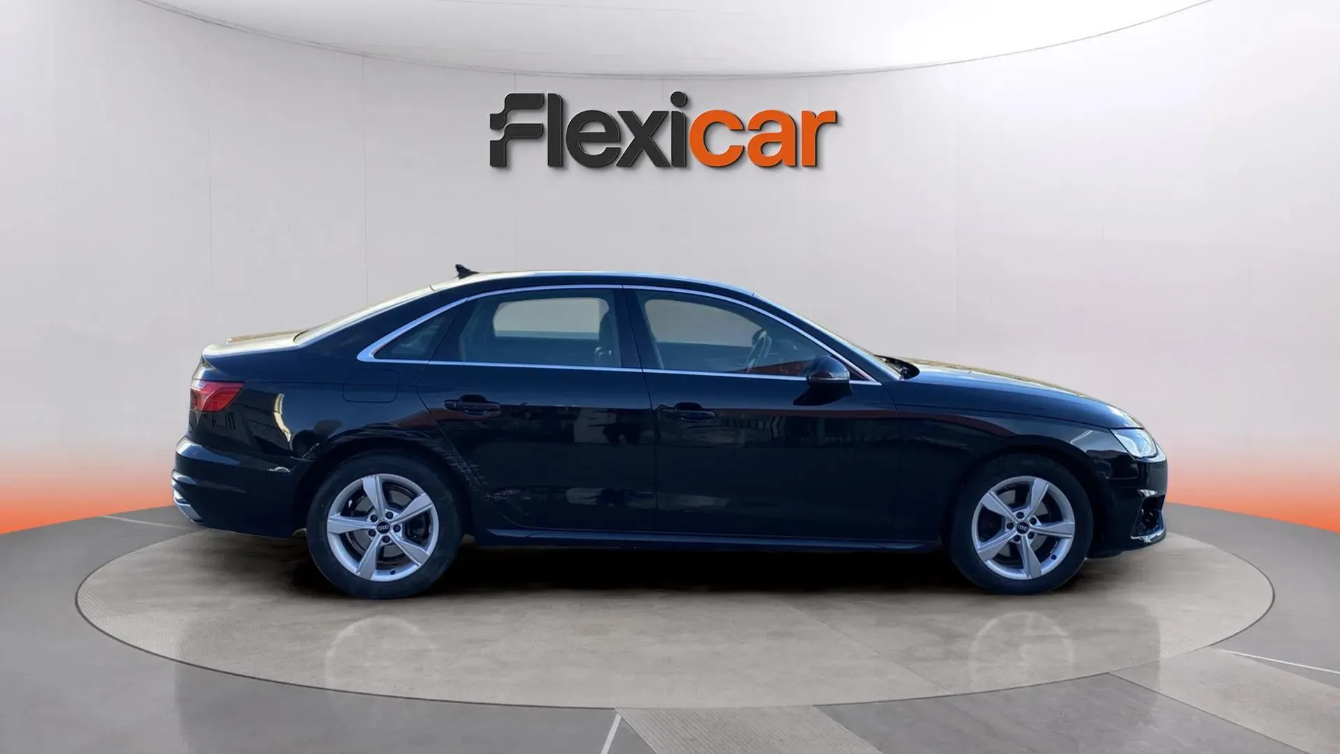 Audi A4 Advanced 30 TDI S tronic - foto 8