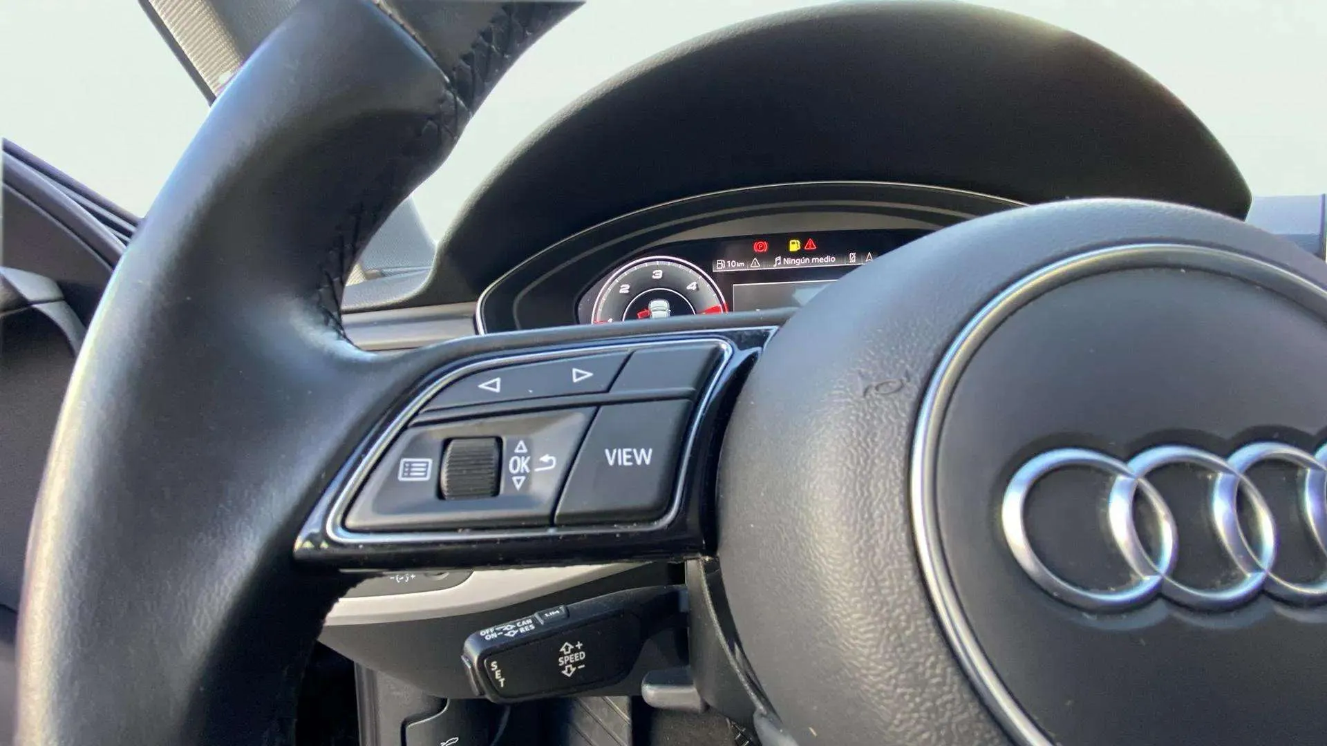 Audi A4 Advanced 30 TDI S tronic - foto 16