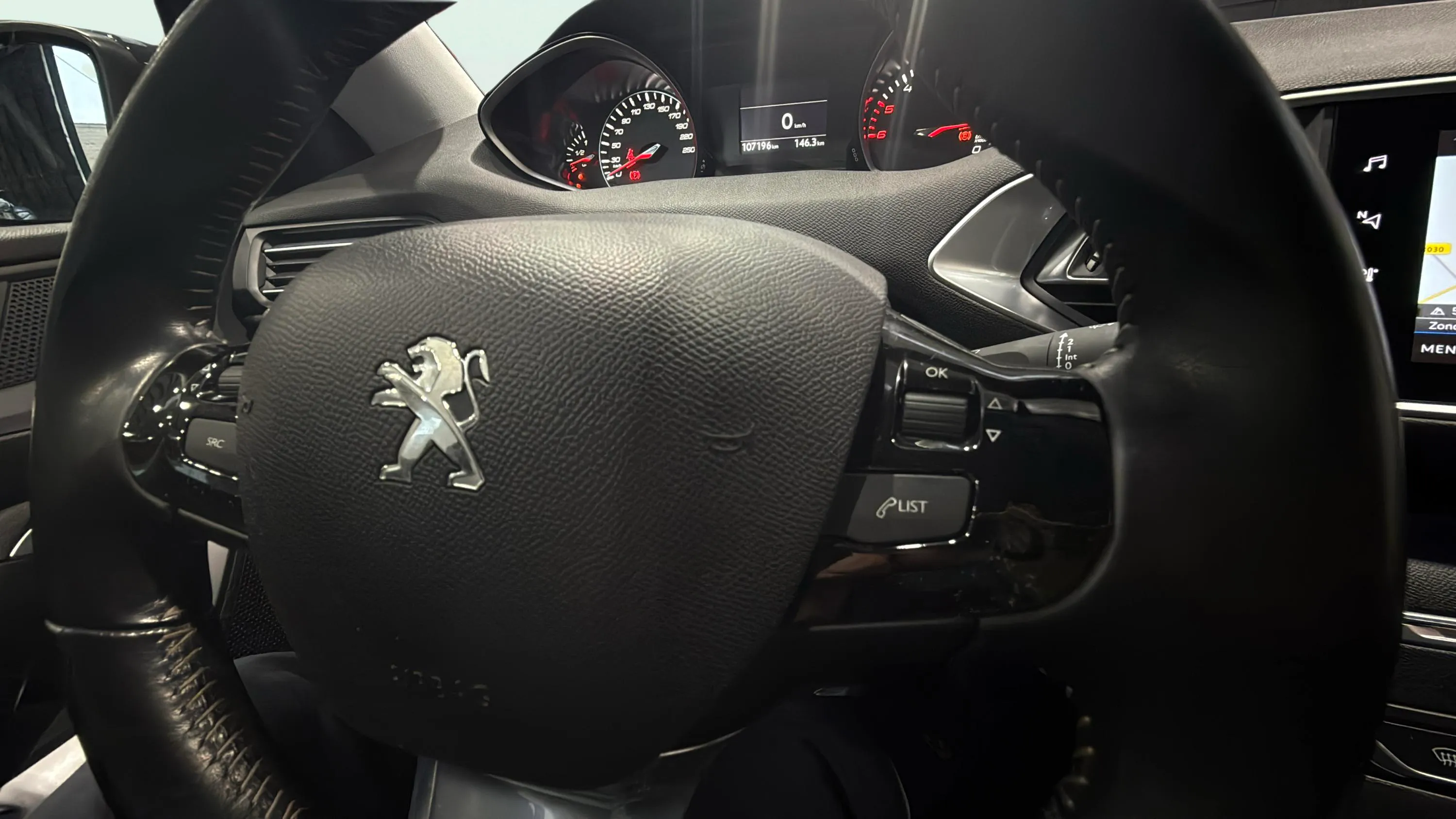 Peugeot 308 SW Allure 1.5 BlueHDi - foto 15