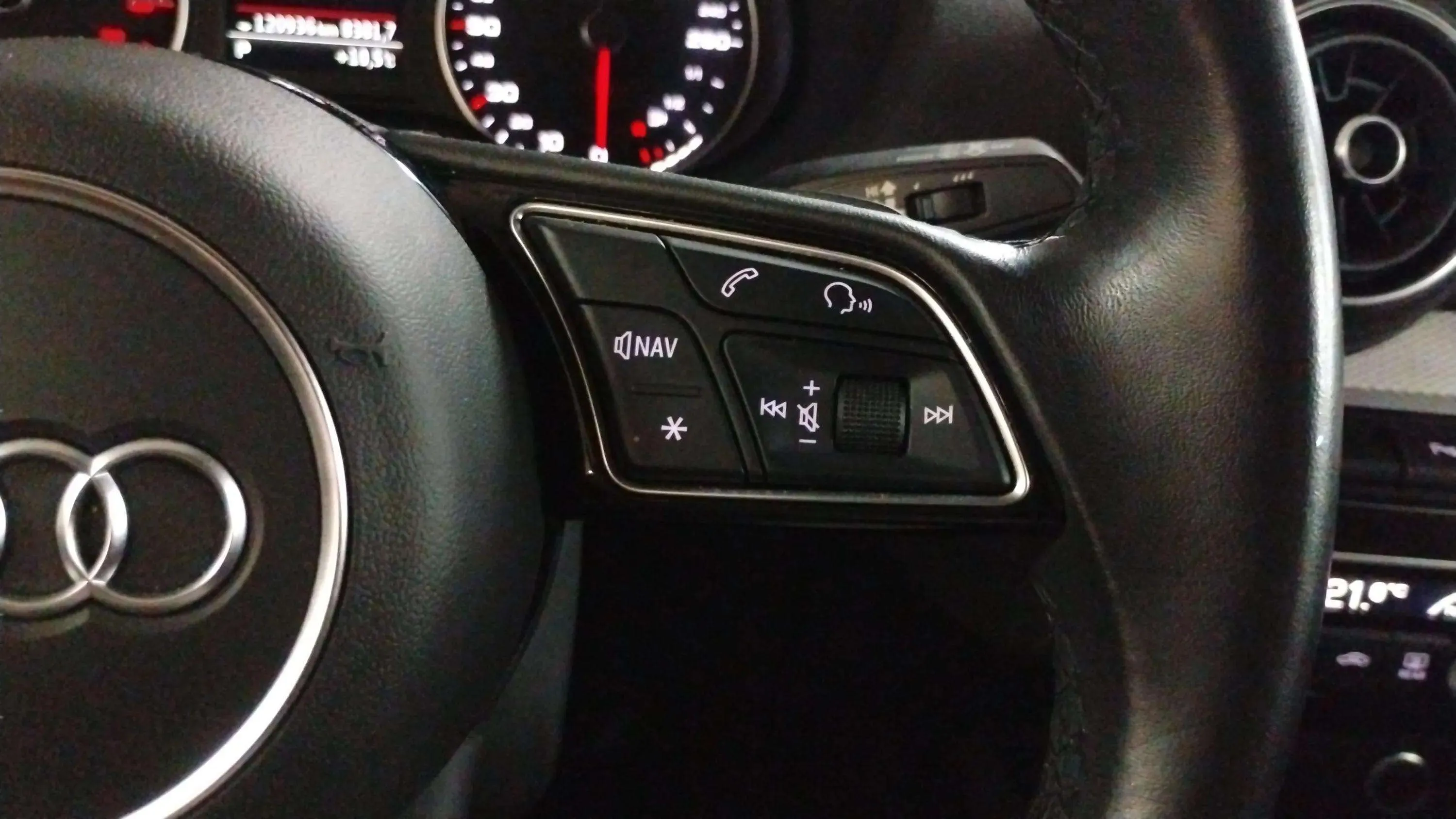 Audi Q2 Advanced 35 TFSI S tronic - foto 22