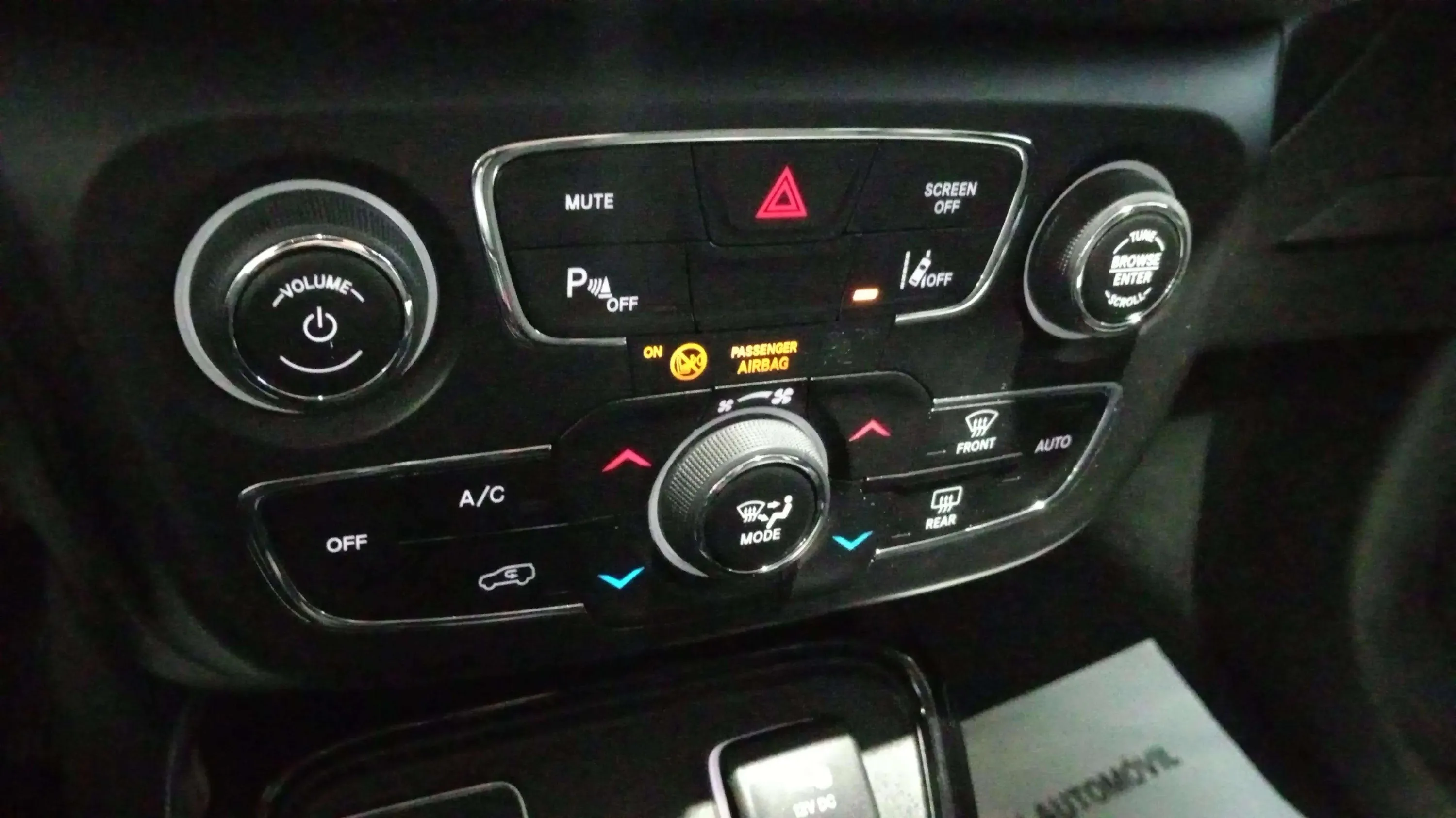 Jeep Compass 1.4 Mair Business 4x2 - foto 17