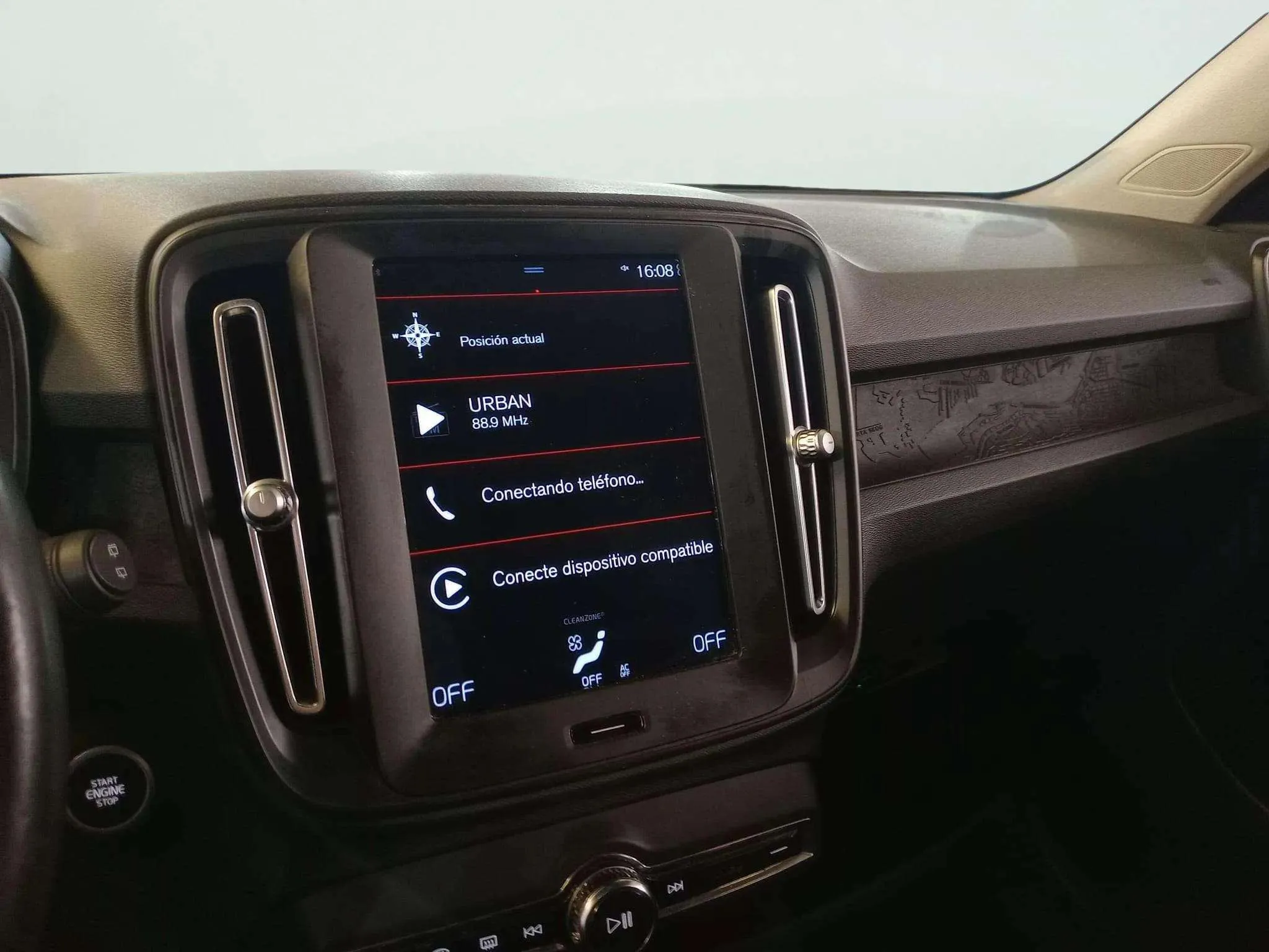 Volvo XC40 2.0 D3 - foto 14