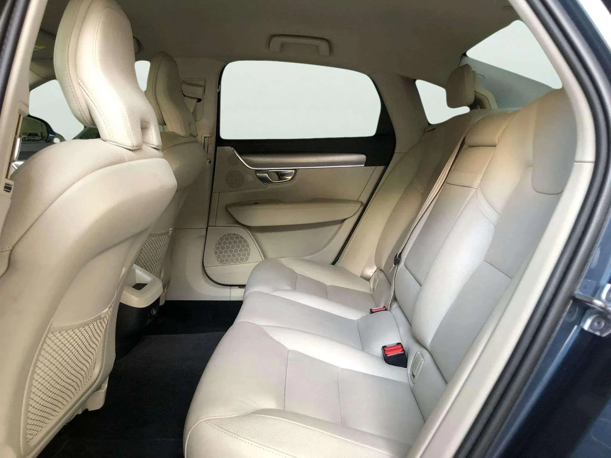 Volvo S90 2.0 D3 Momentum - foto 8