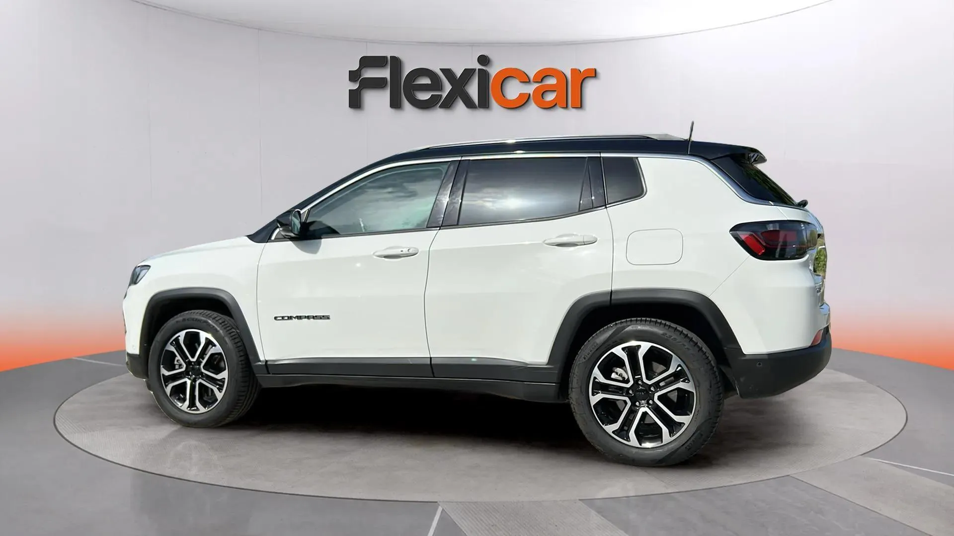 Jeep Compass 1.3 PHEV Limited AWD - foto 10