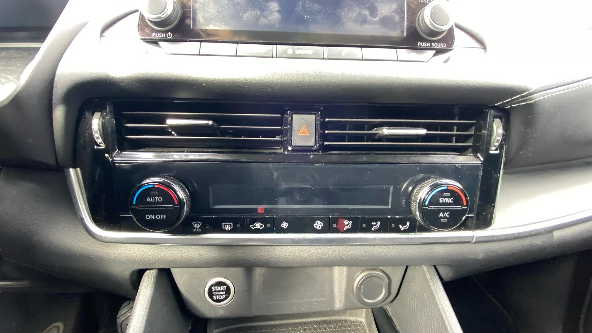 Nissan Qashqai DIG-T mHEV Xtronic Acenta - foto 17