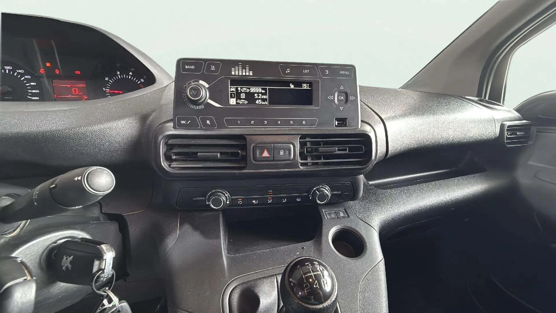 Peugeot Partner 1499 - foto 9