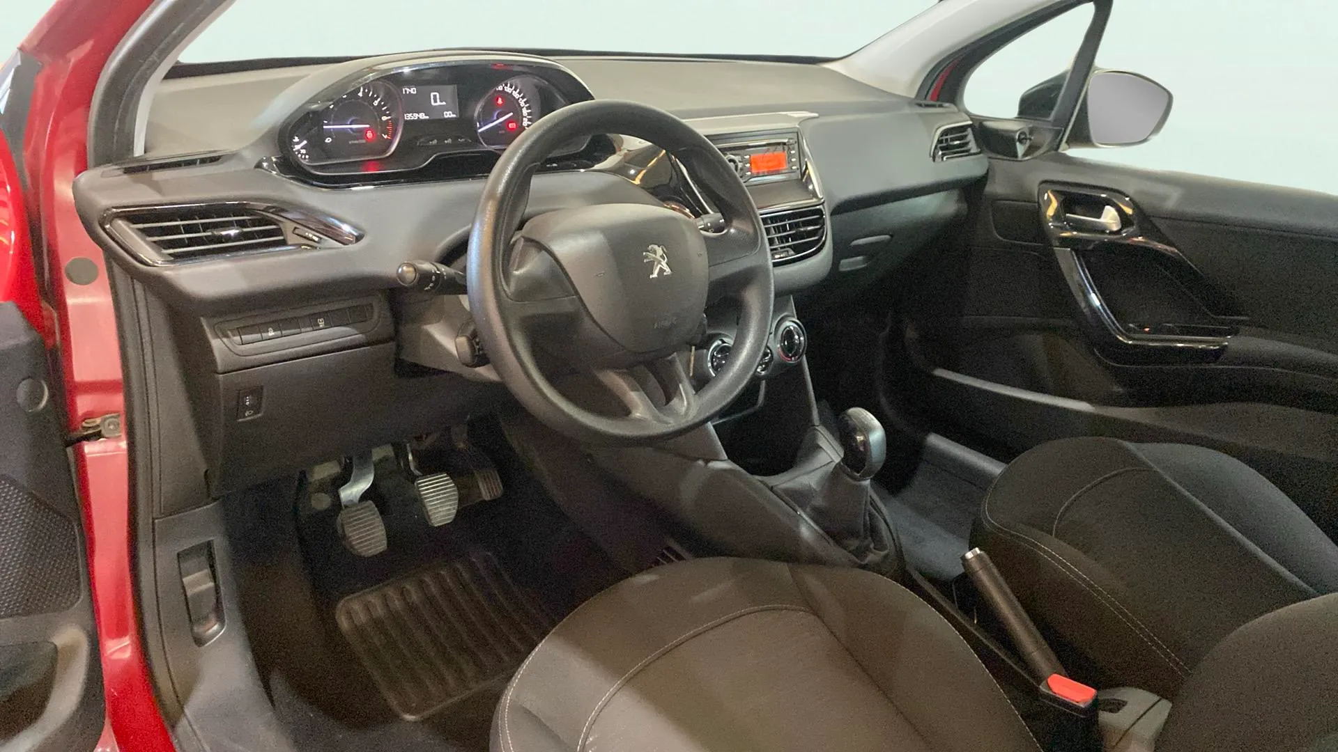 Peugeot 208 Access 1.2L PureTech 82 - foto 10