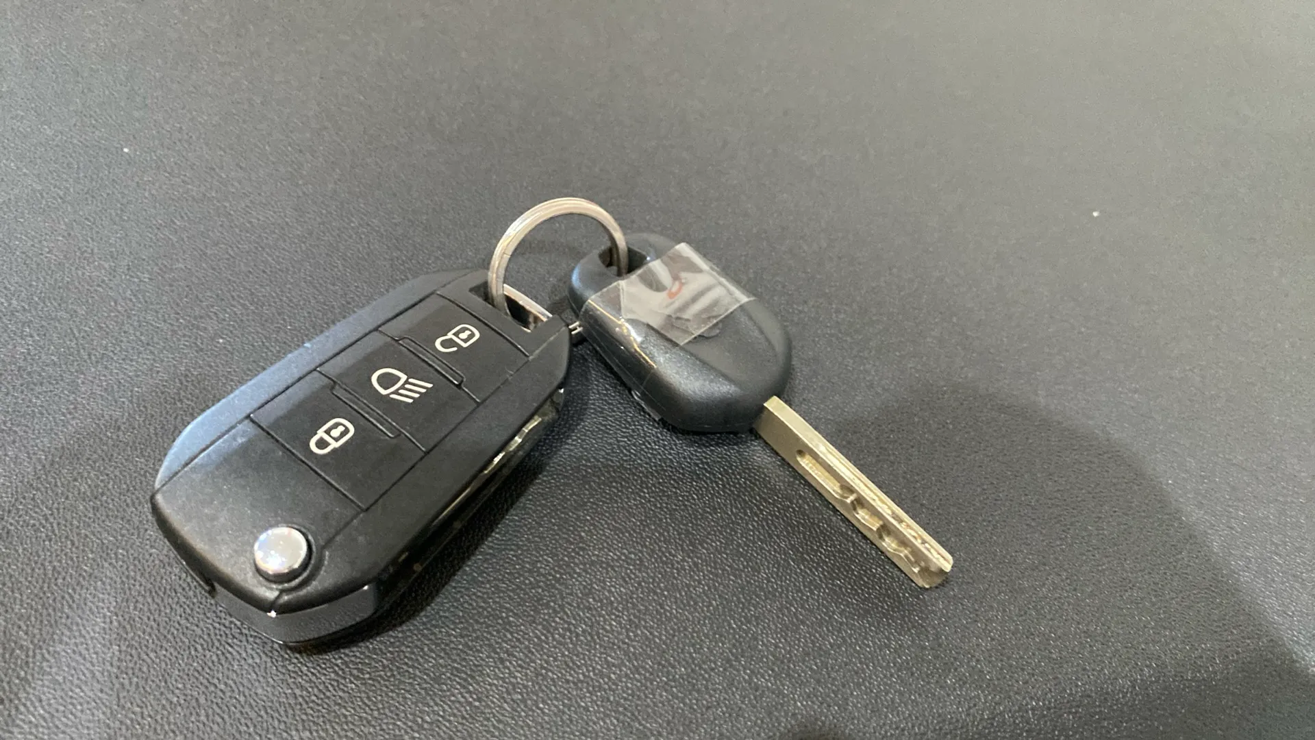 Peugeot 208 Access 1.2L PureTech 82 - foto 18
