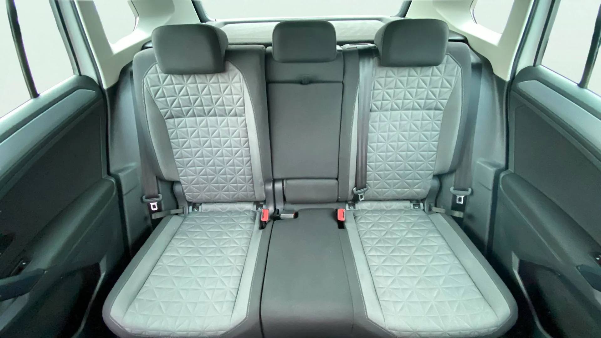 Volkswagen Tiguan Life 1.4 TSI eHybrid DSG - foto 12