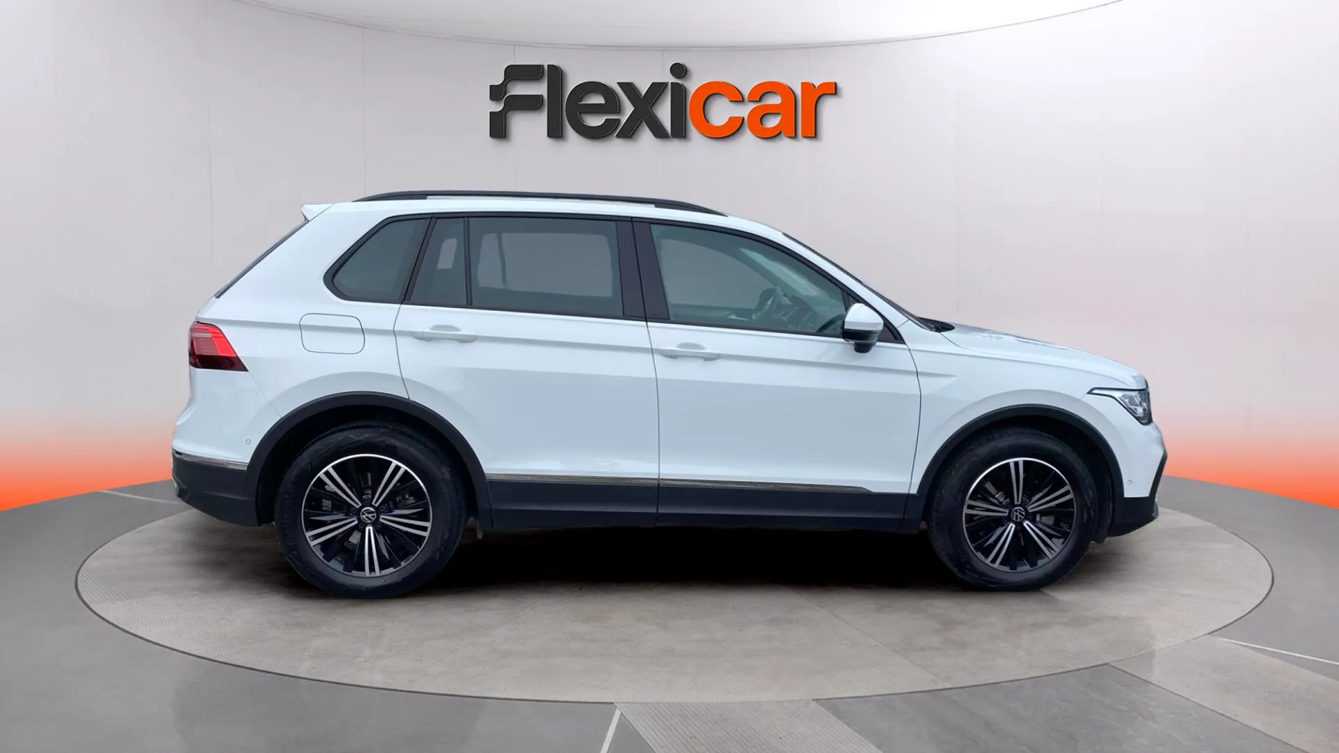 Volkswagen Tiguan Life 1.4 TSI eHybrid DSG - foto 8