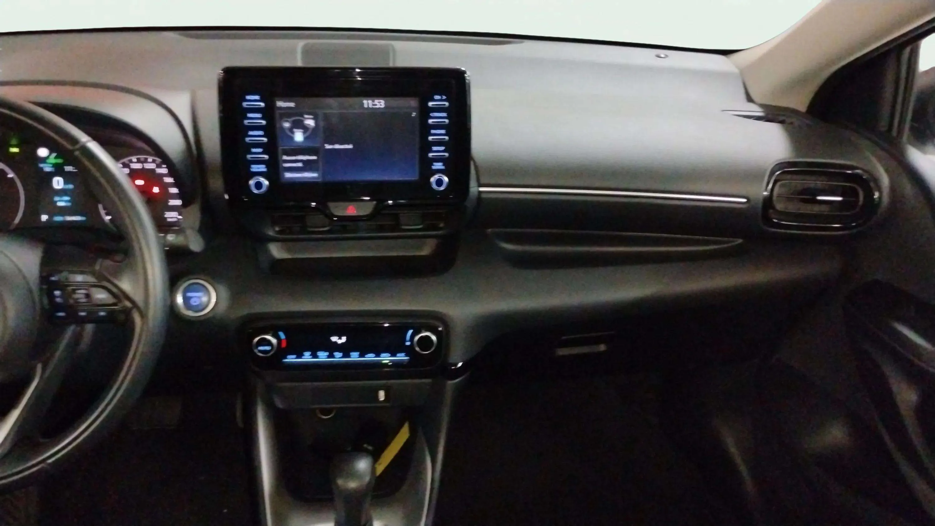 Toyota Yaris 1.5 120H Active Tech - foto 19