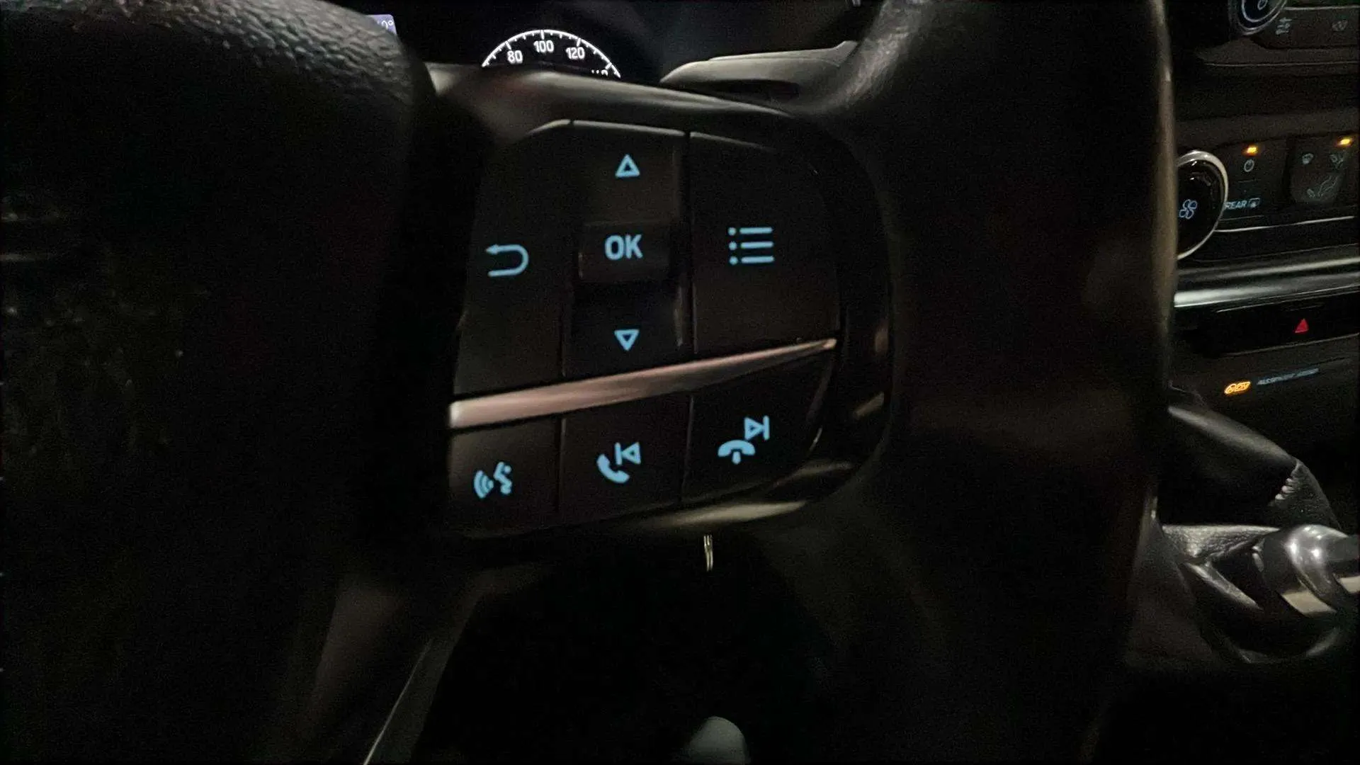 Ford Transit Custom - foto 13