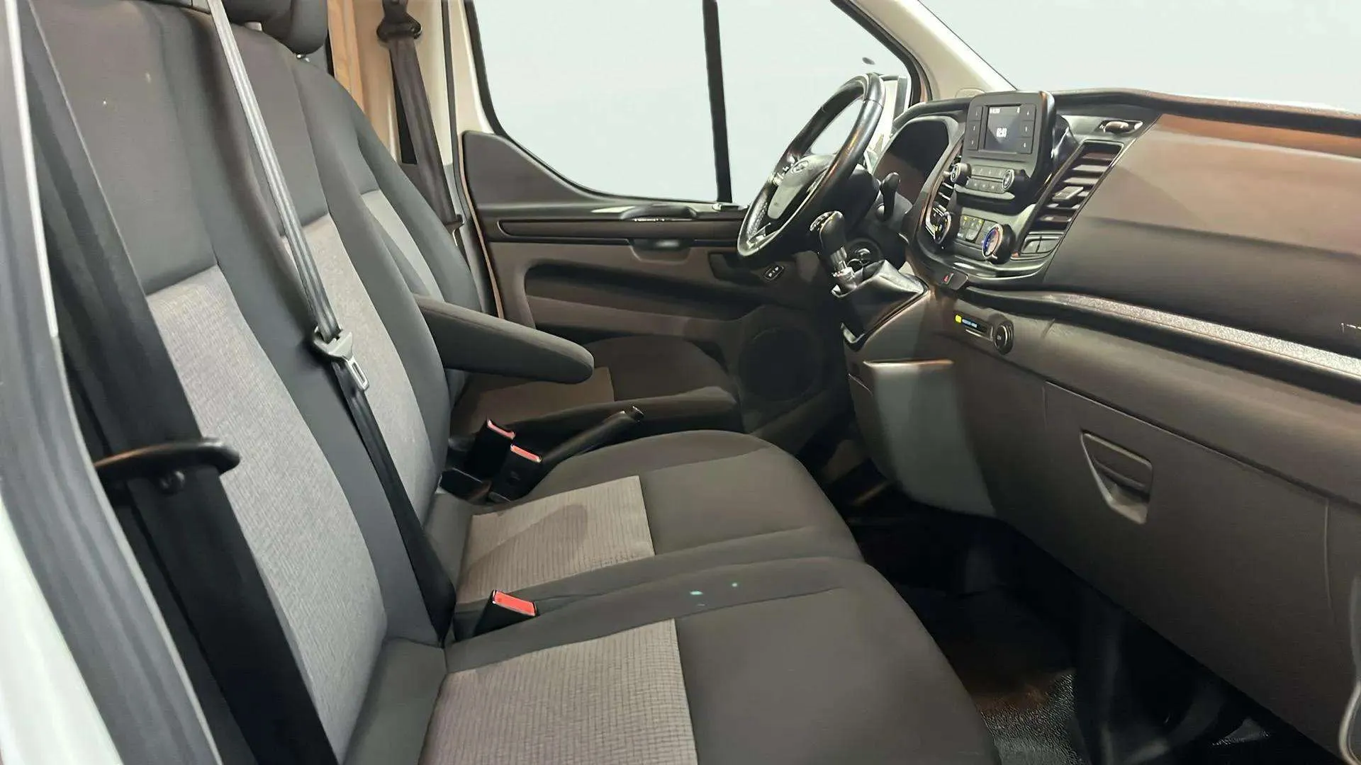 Ford Transit Custom - foto 24