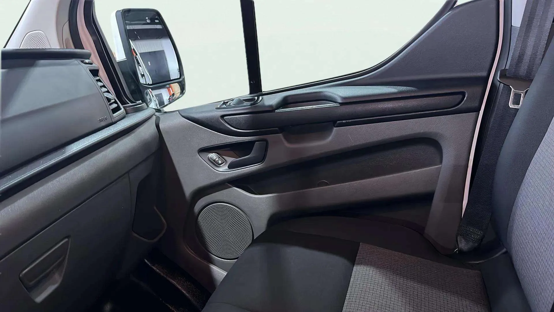 Ford Transit Custom - foto 17