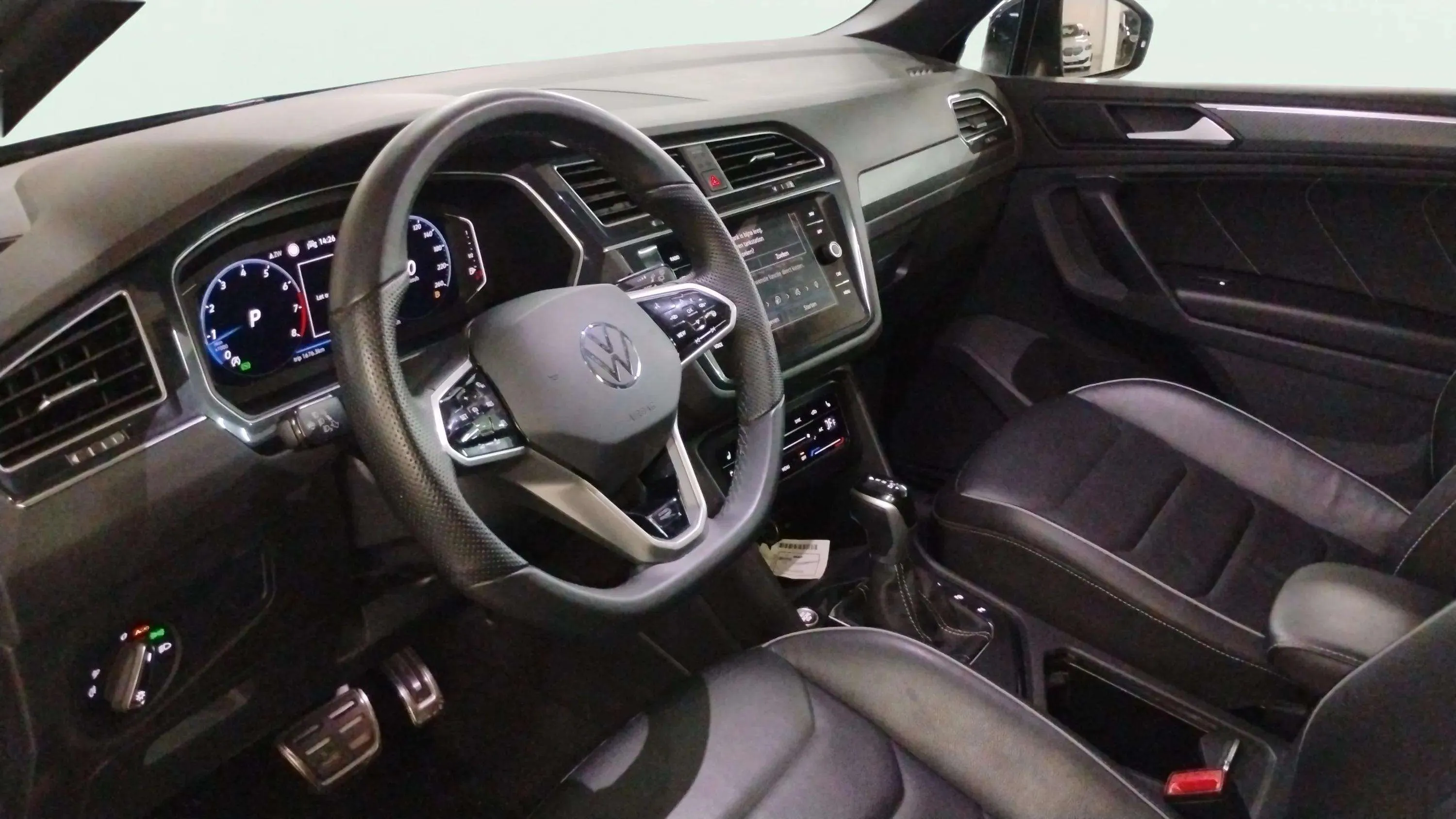Volkswagen Tiguan R-Line 1.5 TSI DSG - foto 12