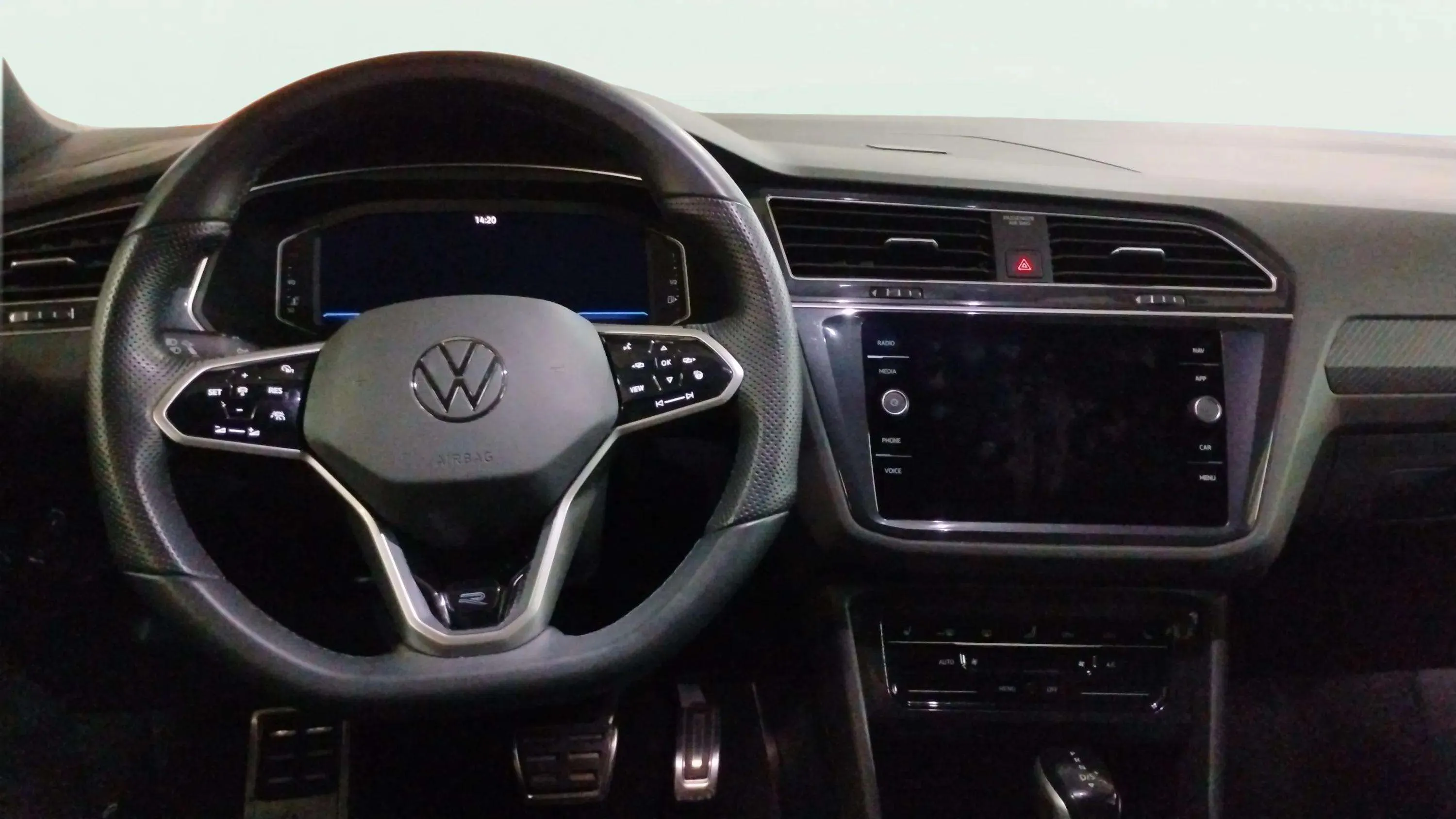 Volkswagen Tiguan R-Line 1.5 TSI DSG - foto 19