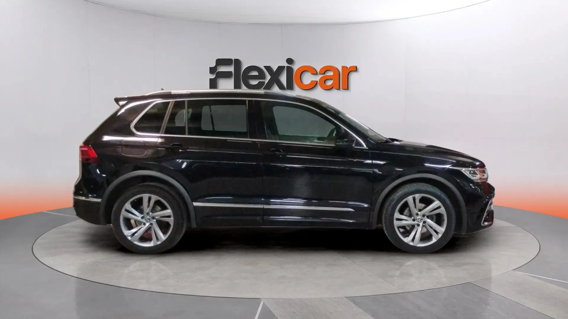 Volkswagen Tiguan R-Line 1.5 TSI DSG - foto 4
